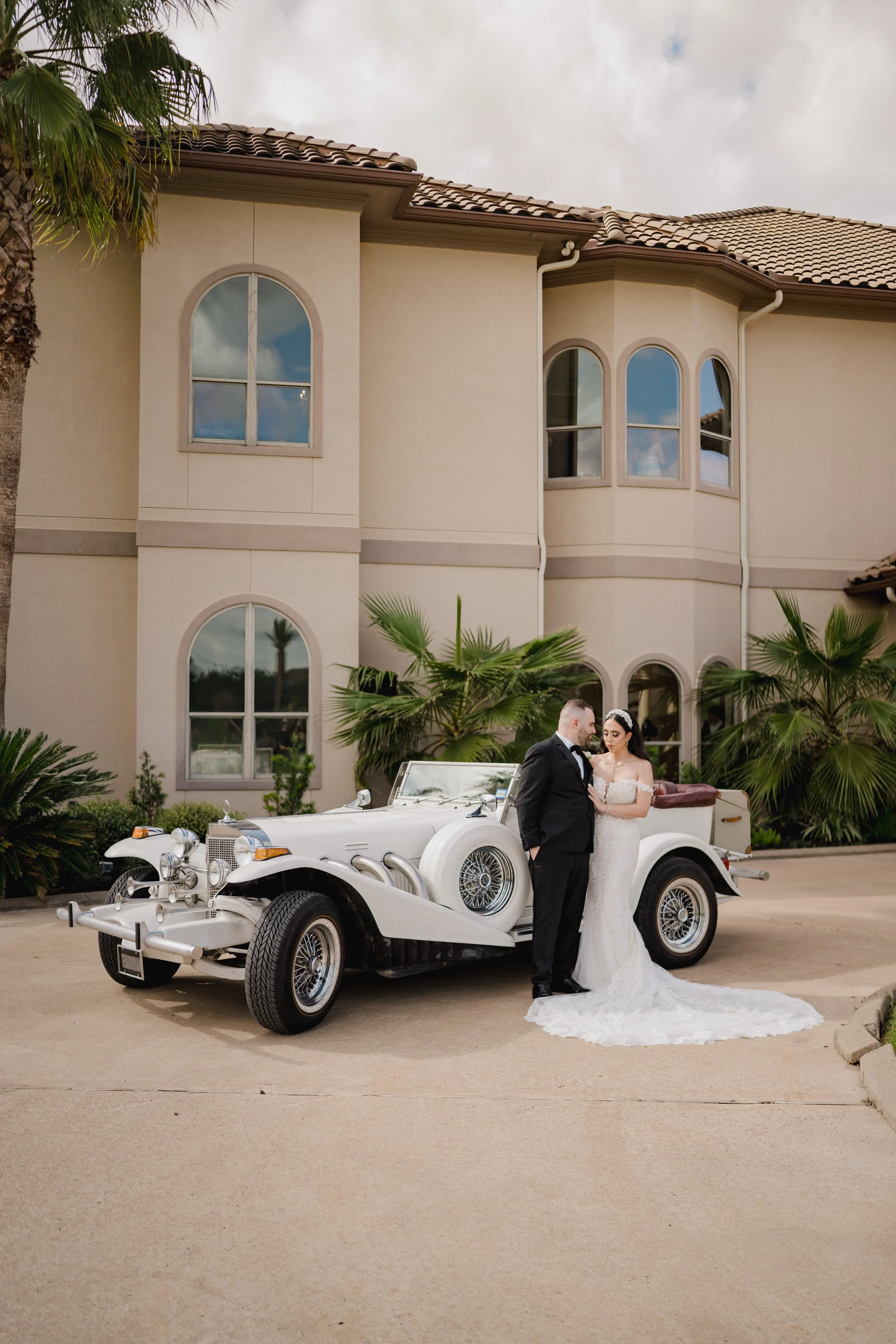 Showcasing Houston wedding venues through cinematic visuals.