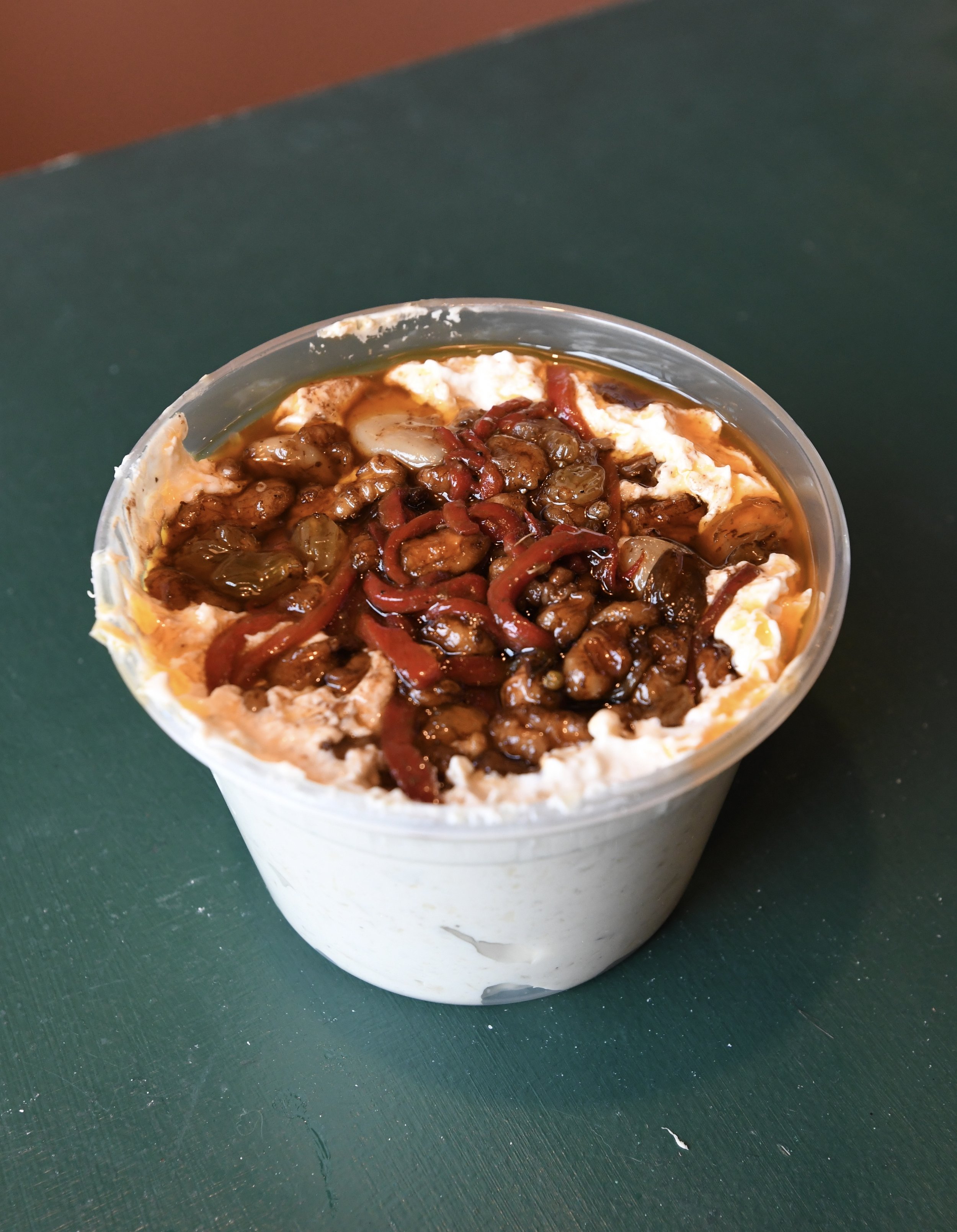 Roasted Pepper and Artichoke Dip (16oz)