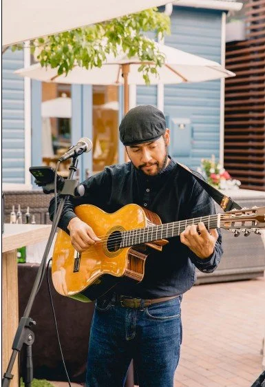 UNPLUGGED SESSION at The Birdie Bar