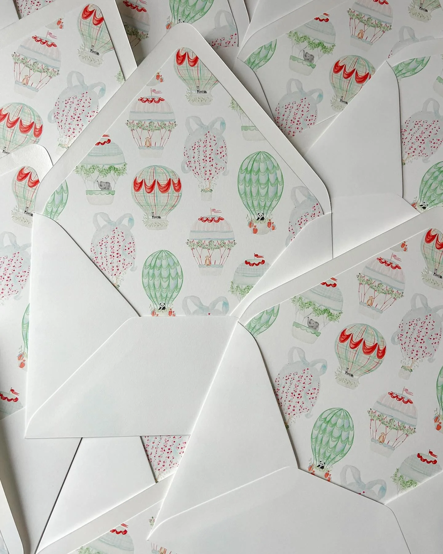 A sneak peek of some of my favorite baby shower invites to date🤩🤩