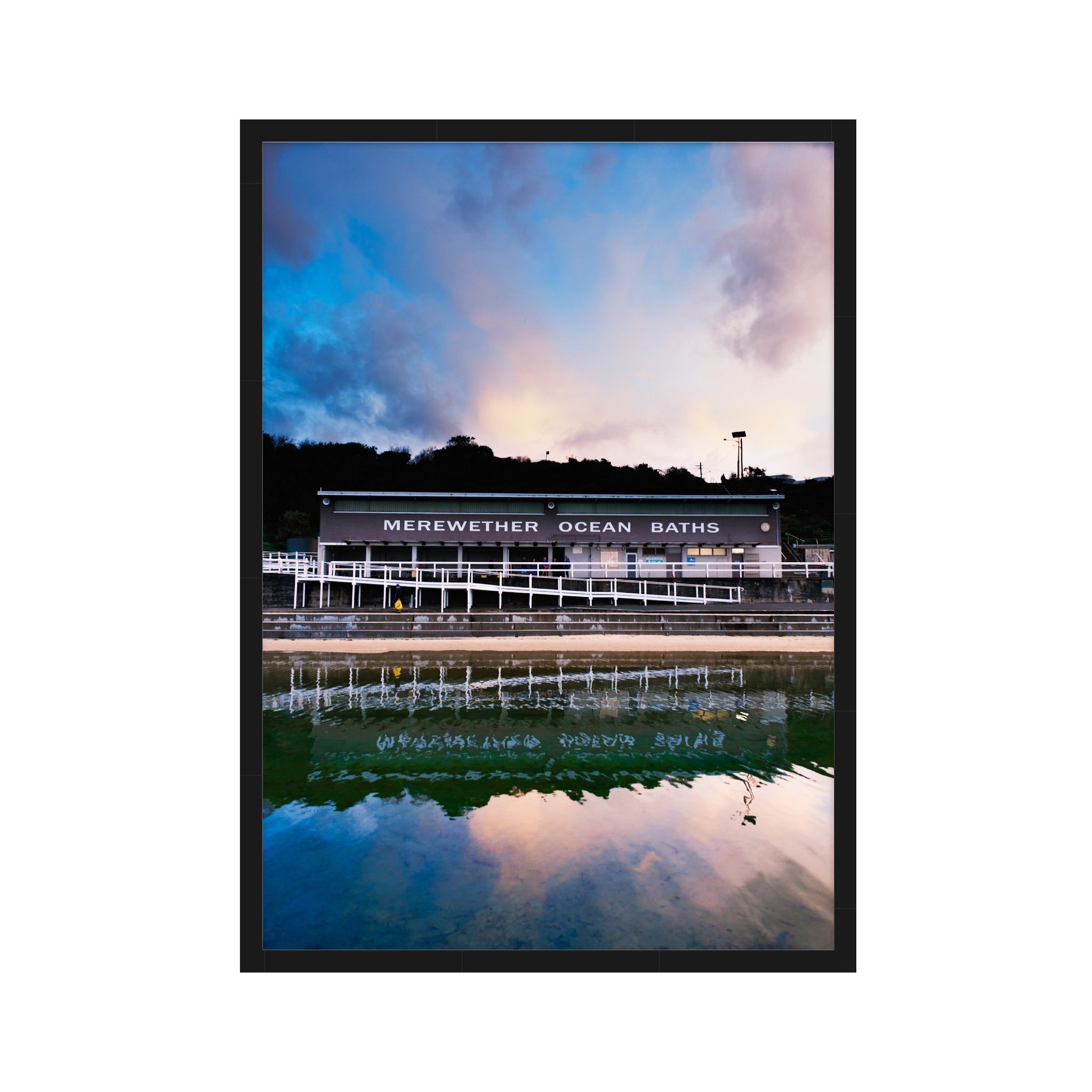 Bath Reflection Mega BLK.png