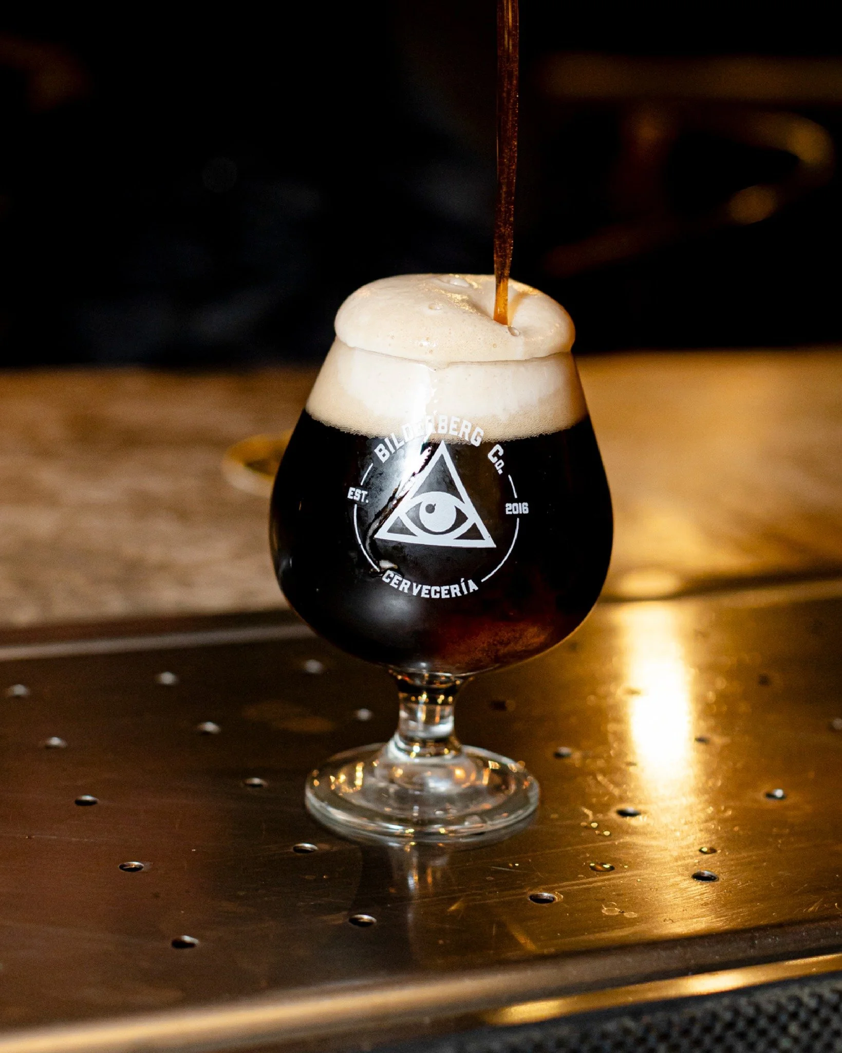 Si te gustan las cervezas con personalidad, esta BLACK IPA te est&aacute; esperando &iquest;La probamos hoy?