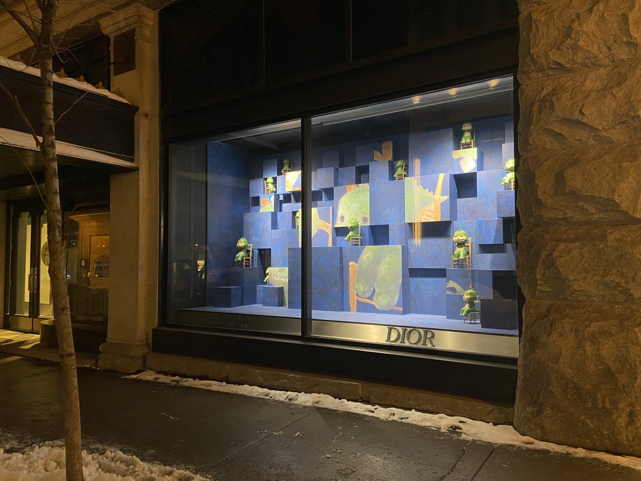 23-24_Christian Dior Couture (vitrines Spring) 123_PHOTOS_MONTAGE_MONTREAL OGILVY_063.jpeg