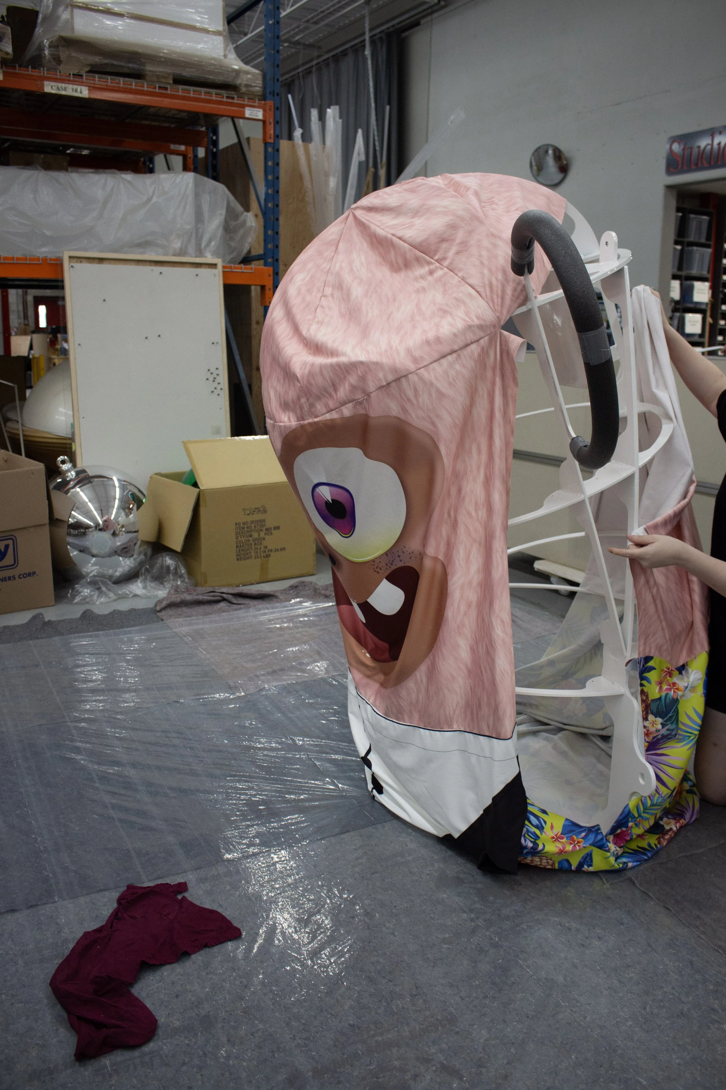 22-23_Festival Juste Pour Rire ( boite a surprise_dentier) 726_PHOTOS_ATELIER_SINGE_010.jpg