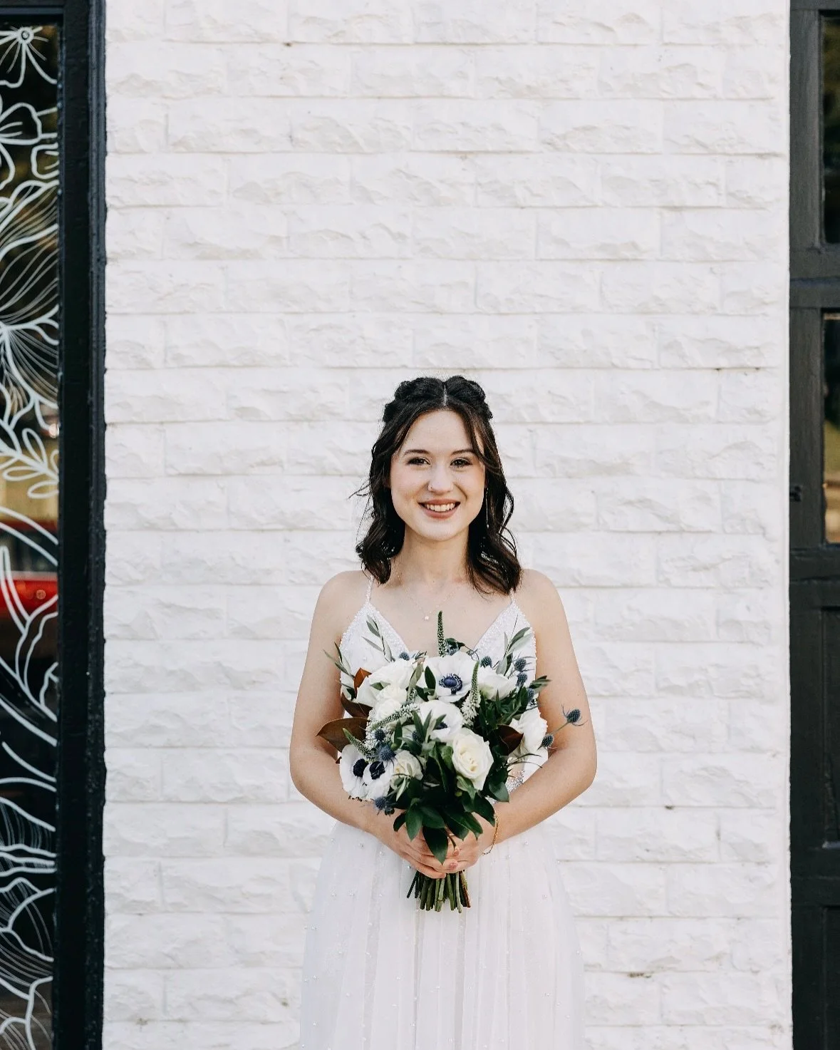 A moment for the bouquet&hellip; and the stunning bride who carried it so beautifully! 

We love when a bride has a clear vision for her day and trusts us to bring it to life with premium blooms🤍