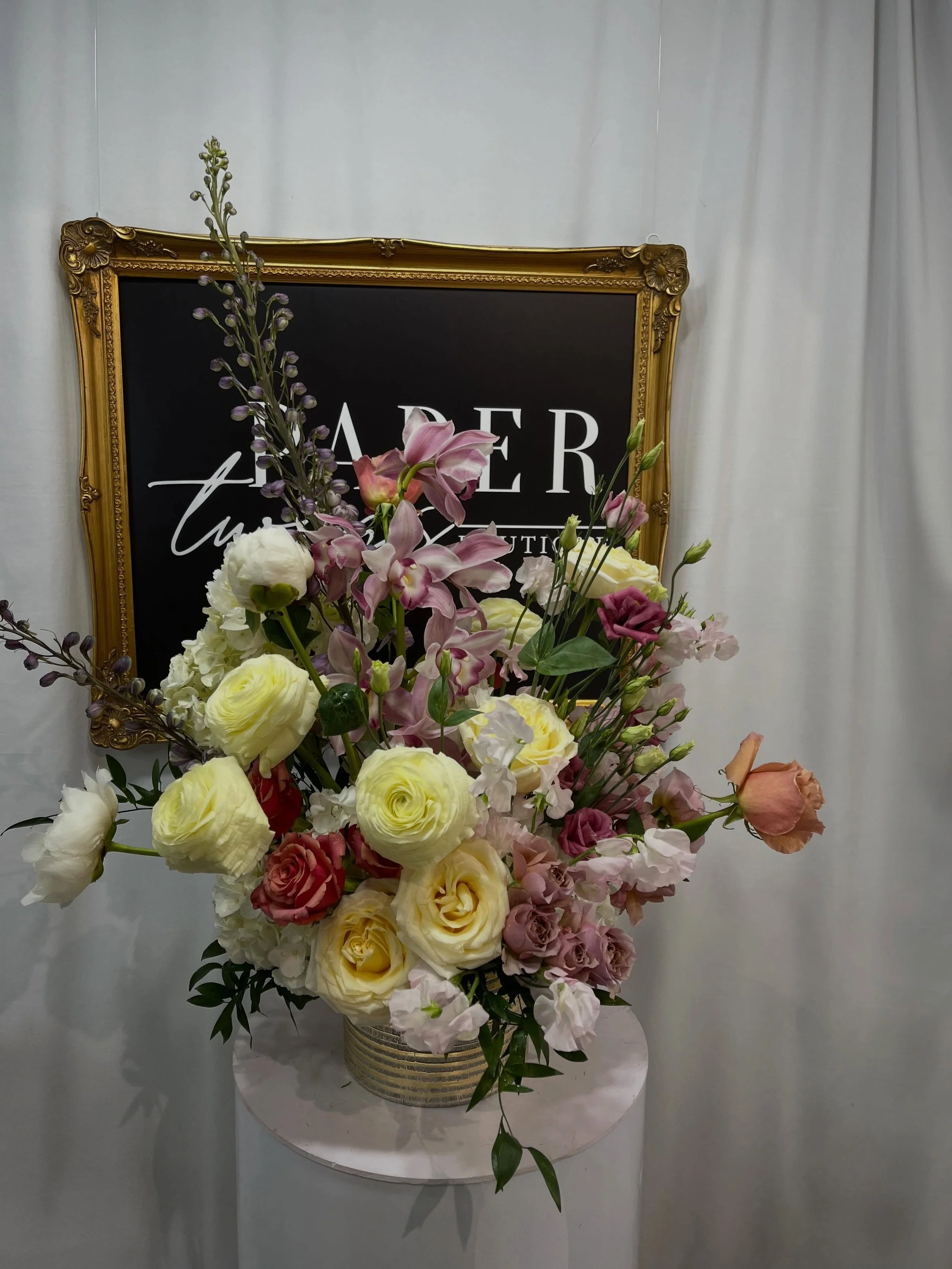 Feeling so lucky to create for so many special mothers!!! Just a glimpse of what we were doing all last week to put a smile on your face. 

Thank you for all of the wonderful orders and thinking of Paper Twigs to design your flowers. 

We hope everyo