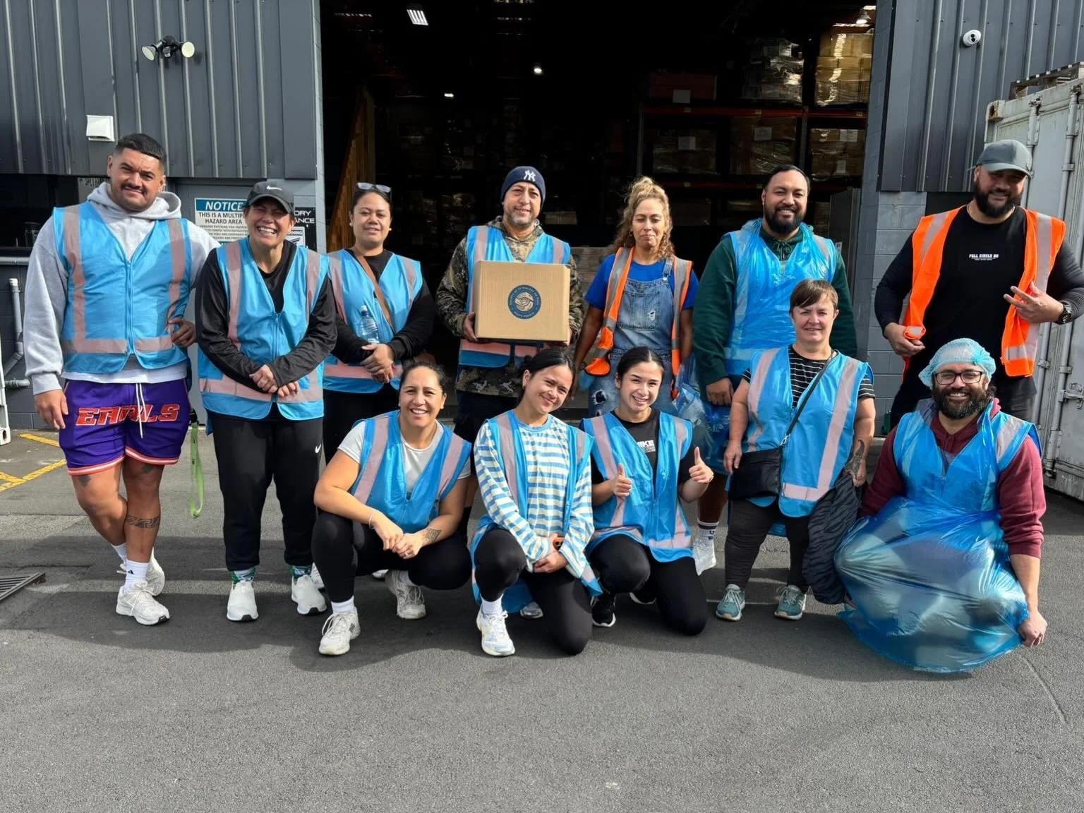 ✨Vinnies Community well being Saturdays✨
Thank you fam for taking time out of your day to give back to the community. 

Thank you to coach @arii.oh for leading the way to gather our members in to be a part of it. Hopefully everyone&rsquo;s ears were 