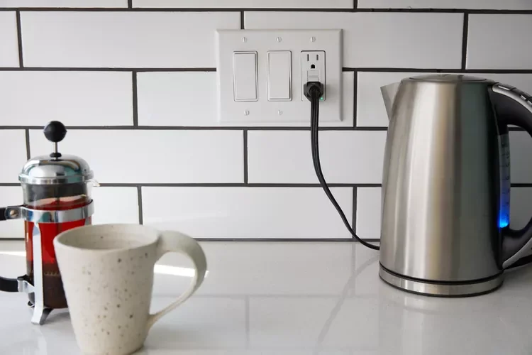 GFCIs (Ground Fault Circuit Interrupters) 