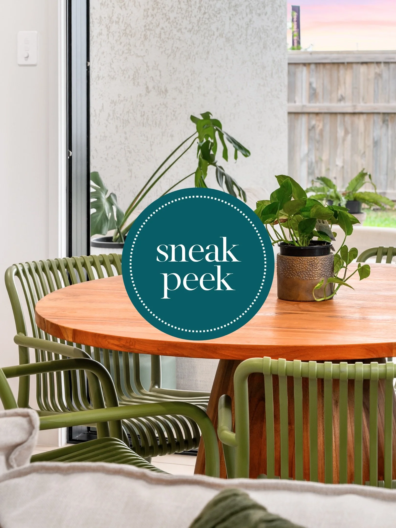 ⚡️ SNEAK PEEK ⚡️ Launching tomorrow 

A home built less than a year ago that&rsquo;s stunning and ready to move into? Don&rsquo;t miss this one! 🙂&zwj;&harr;️

Want to know more or be the first to see? 👀
📲 0418 138 577
👩🏼&zwj;💻 abigail@fairbank