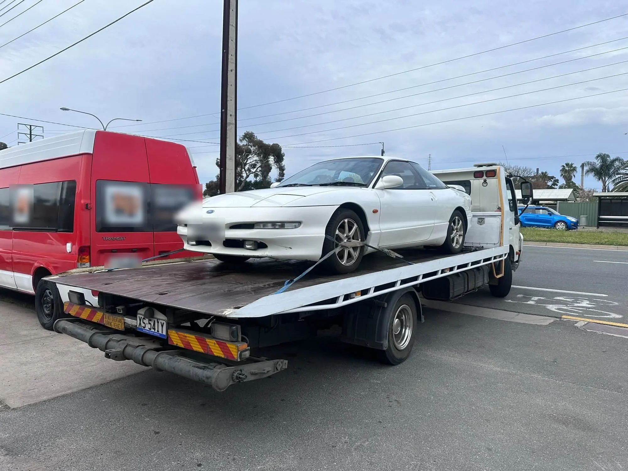 Car pickup in Largs Bay