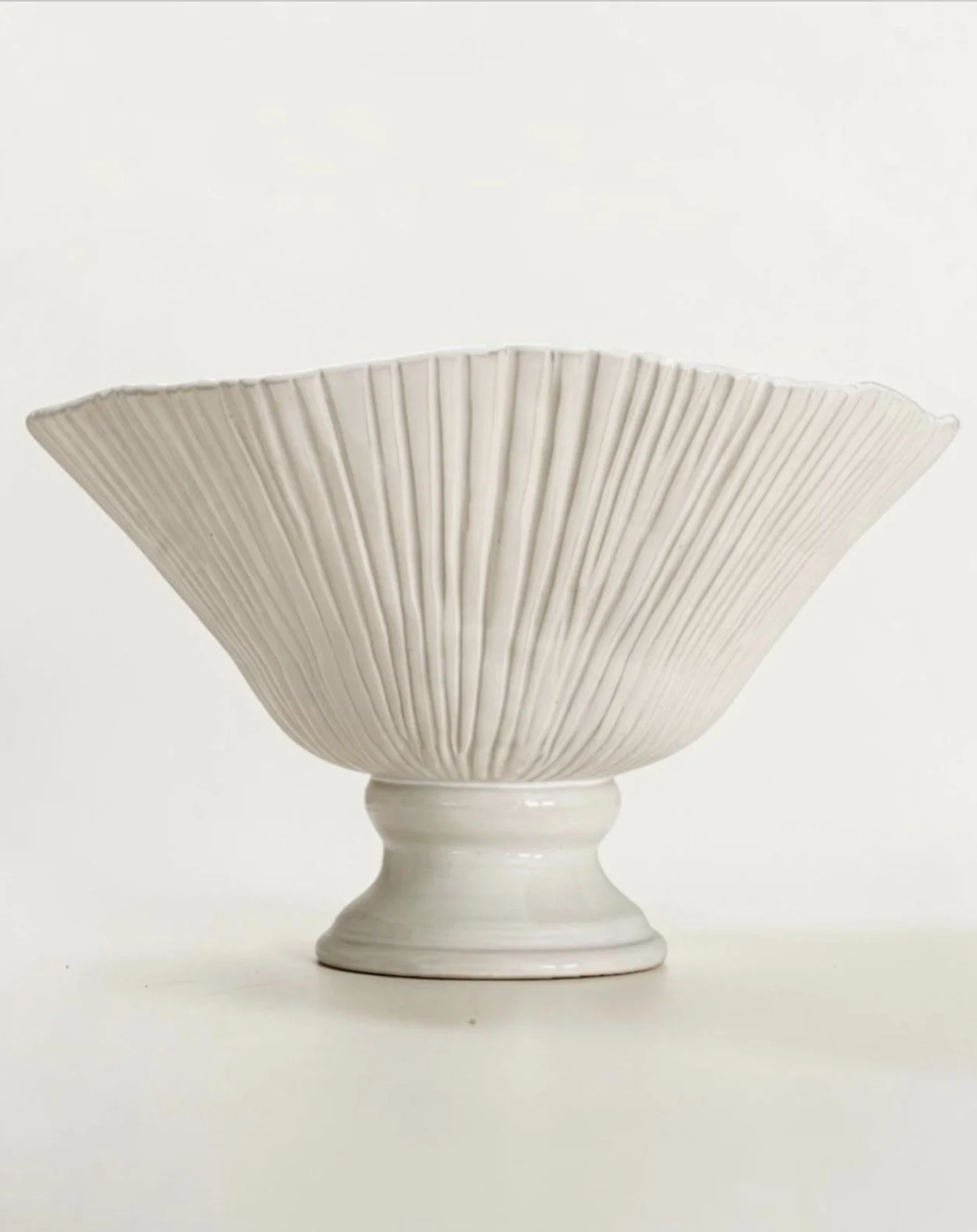 fluted center piece bowl.jpg