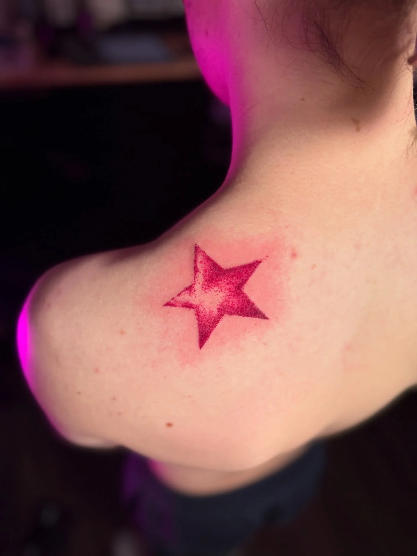 I got to tattoo the mightily fantastic Van for his 18th birthday.
This was his first tattoo and what better to get than the Joestar birthmark! It was great chatting, laughing and listening to his music 🤘
I love tattooing, but I gotta say, it’