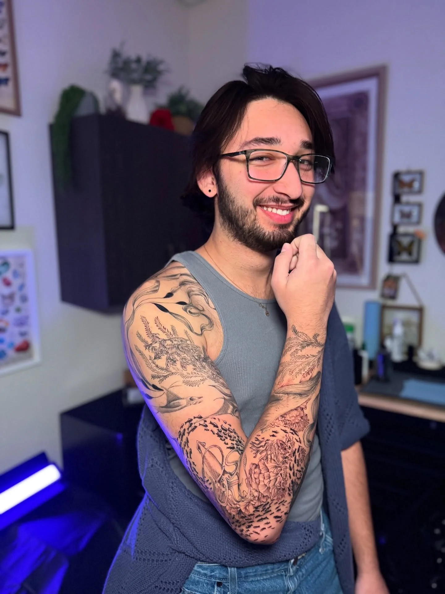 For the tough and always wonderful Dillon.
Thank you for sitting through many sessions, sharing your love for see life and plants, and of course being your authentic self.
This was a blast, I can’t wait to see what we create next.
🫧 Hey ther