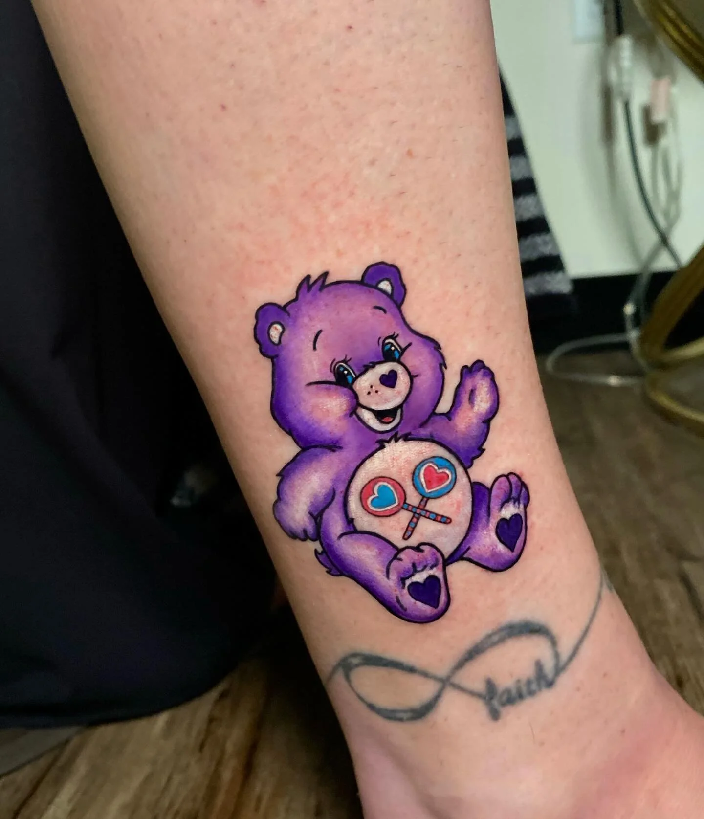 I got to tattoo this special Share Bear for our sweet girl, Cheryl!! 🍭 
It’s always such a treat when both her and Jordan come to visit us! I love my clients so much 💖 
Looking to get your next tattoo? My books are open! Please DM me or tex