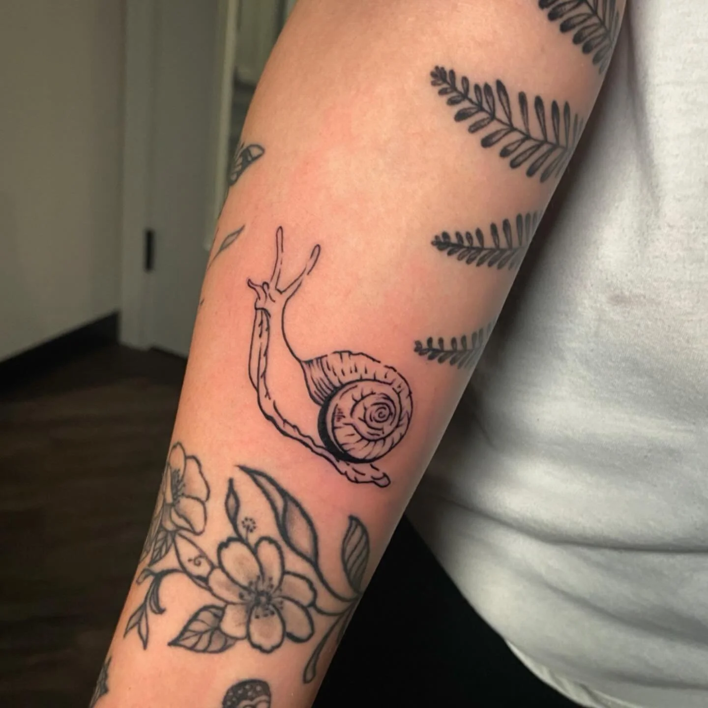 One of the cuties I got to tattoo from my flash weekend 💖 Stay tuned, I’ll be posting a compilation of a bunch of pieces from the event later this week! 💕 I had so much fun! 
✨My books are open!! Looking to schedule an appointment? DM me or