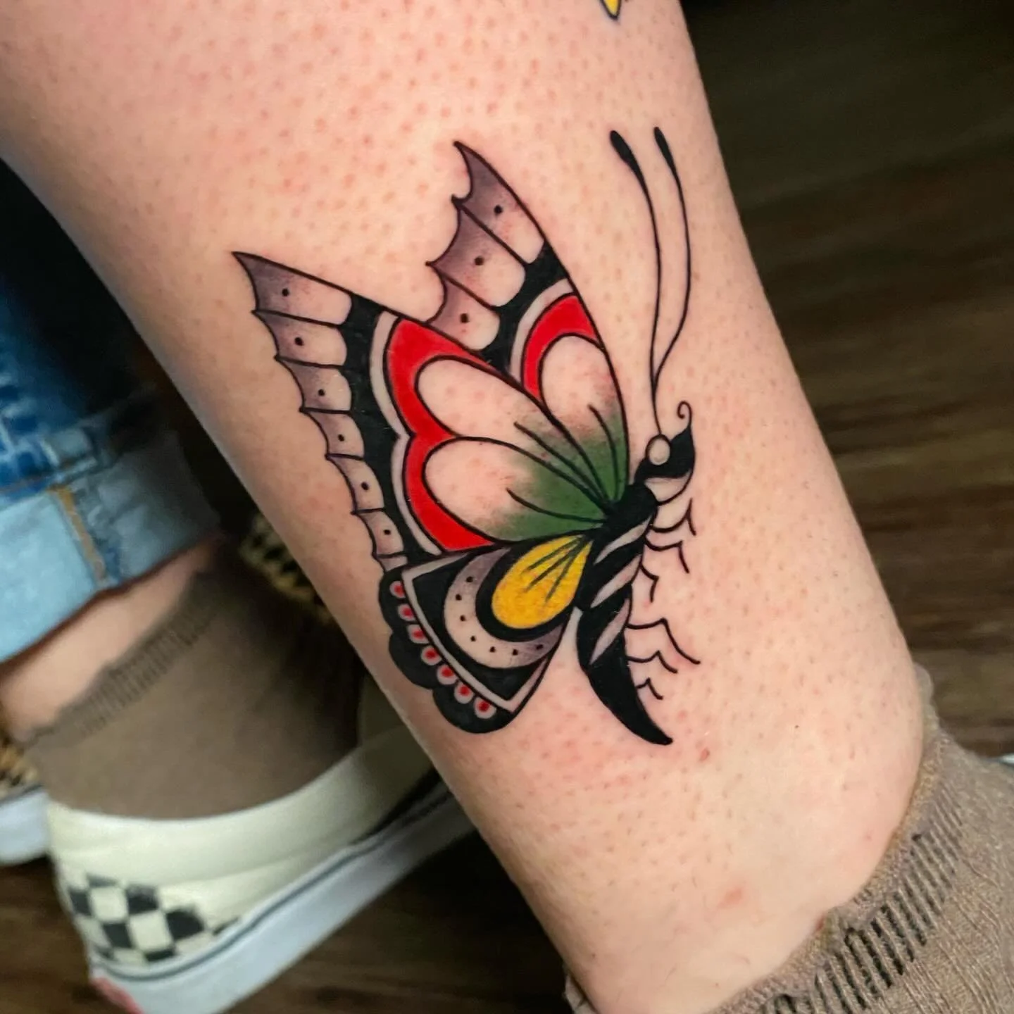 ✨I&rsquo;m so excited I got to do this butterfly from my flash for Danika! This traditional color palette has me 😍🤤

✨My books are open! To schedule, DM me or text me at (208)260-1185! 
✨I still have some gift certificates available! Make sure to s