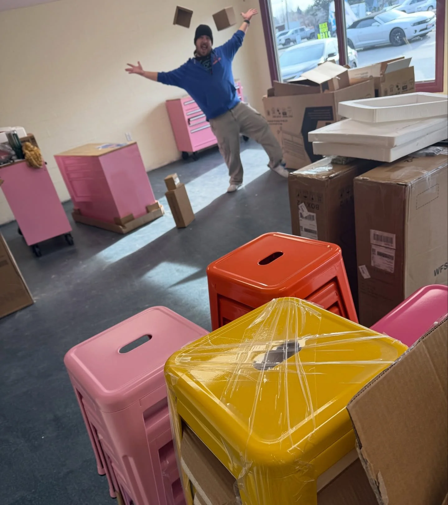 Morning shenanigans, and shop update-

We&rsquo;ve got some amazing people working their asses off in here. We&rsquo;re getting closer to locking down an opening date, but not quite there yet💕
So we&rsquo;ll decorate in the mean time and make sure t