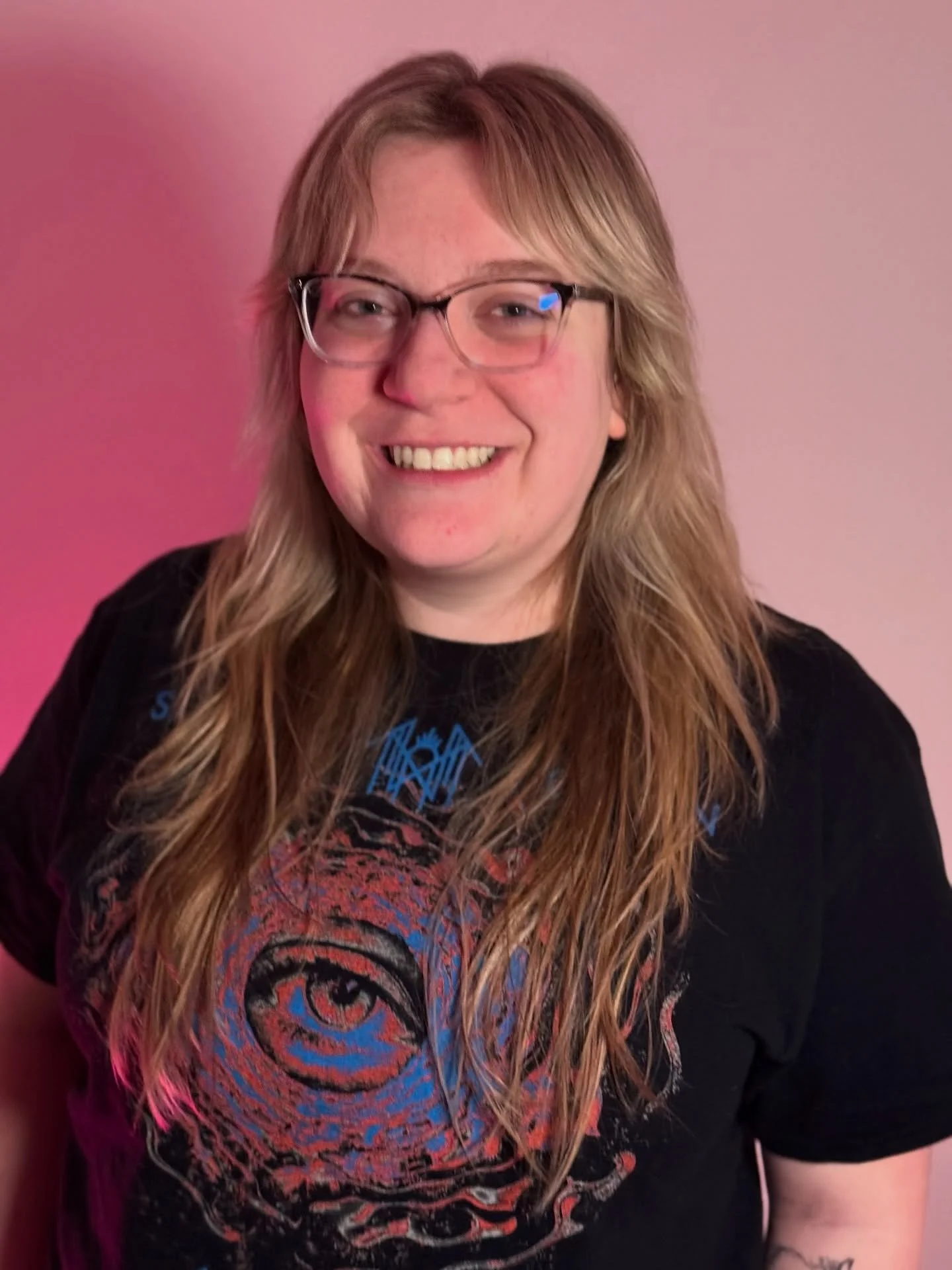 A tat-tour of the lovely @tc_hamer 💛

This baddie is one of the toughest babes I know and I feel so, SO lucky to get to work with her. 
She&rsquo;s also the first one to introduce me to sleep token and back into metal as a whole, I can&rsquo;t thank