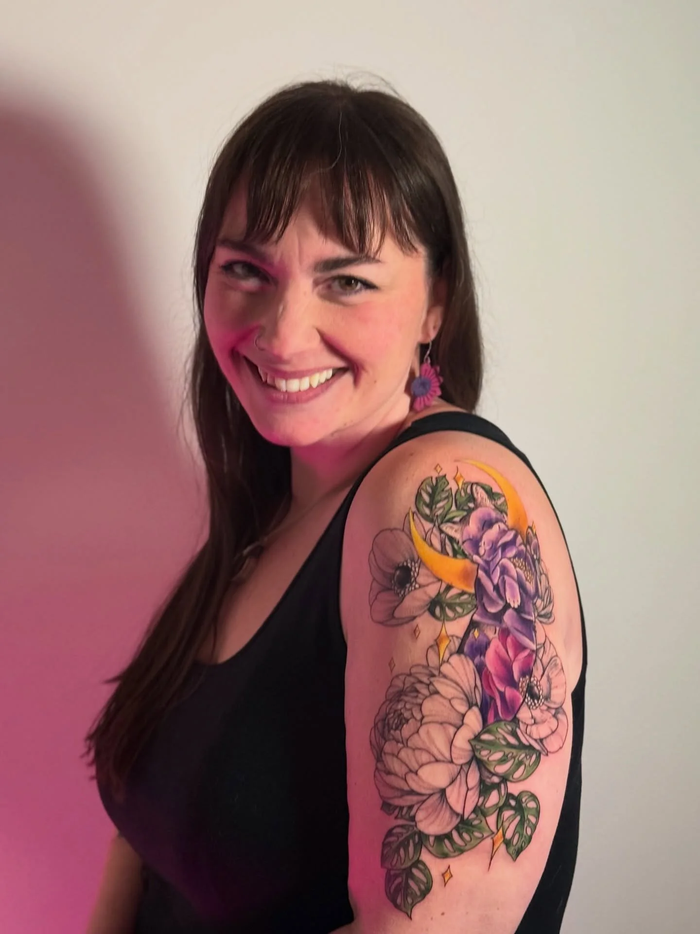 For the absolutely RADIANT Laura💜

We made a magical tribute to her love for her cats and cats as a whole. They&rsquo;ve been there with her and brought her comfort through it all.
I&rsquo;m so happy I got to sit with her, get to know her, and liste