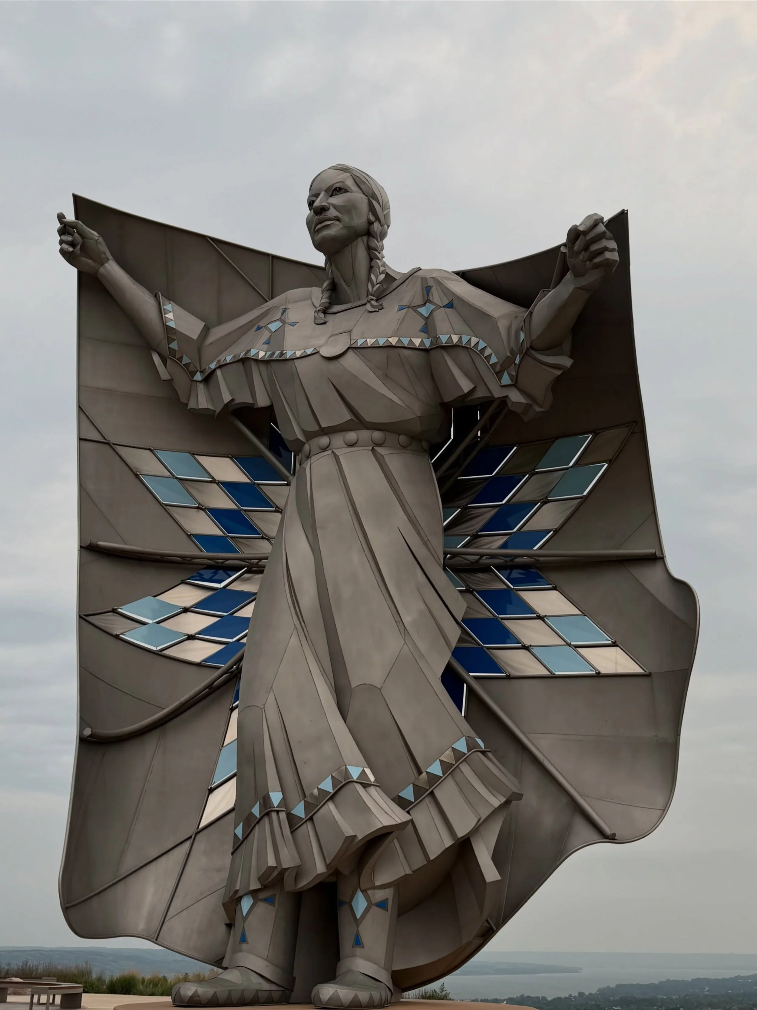 &ldquo;She literally owns a spine of steel that embodies strength, perseverance and survival.&rdquo; This is a Warrior Woman and her name is Dignity 🩵✨

Also - for the record - @southdakotadot &hellip; your rest stops are the best 👏👏👏