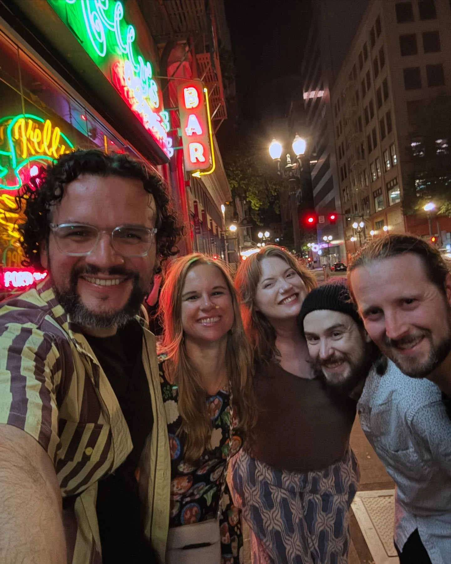 last night was ✨magical✨
thank you to @ronniecarrierofficial and @thatillaguy for sharing the stage with us!