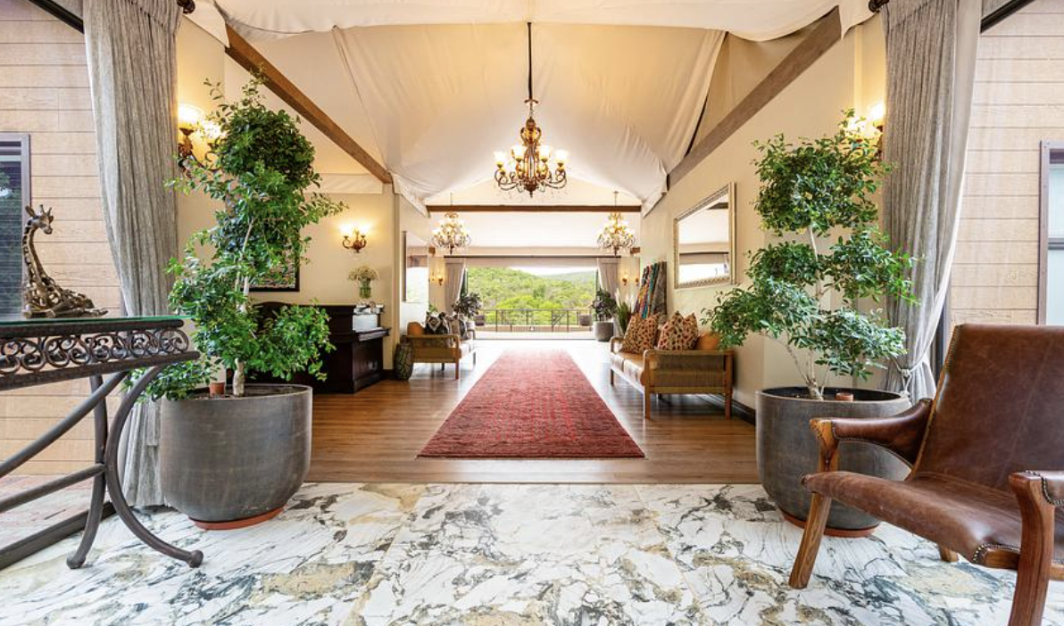 Mountain View Lodge.png