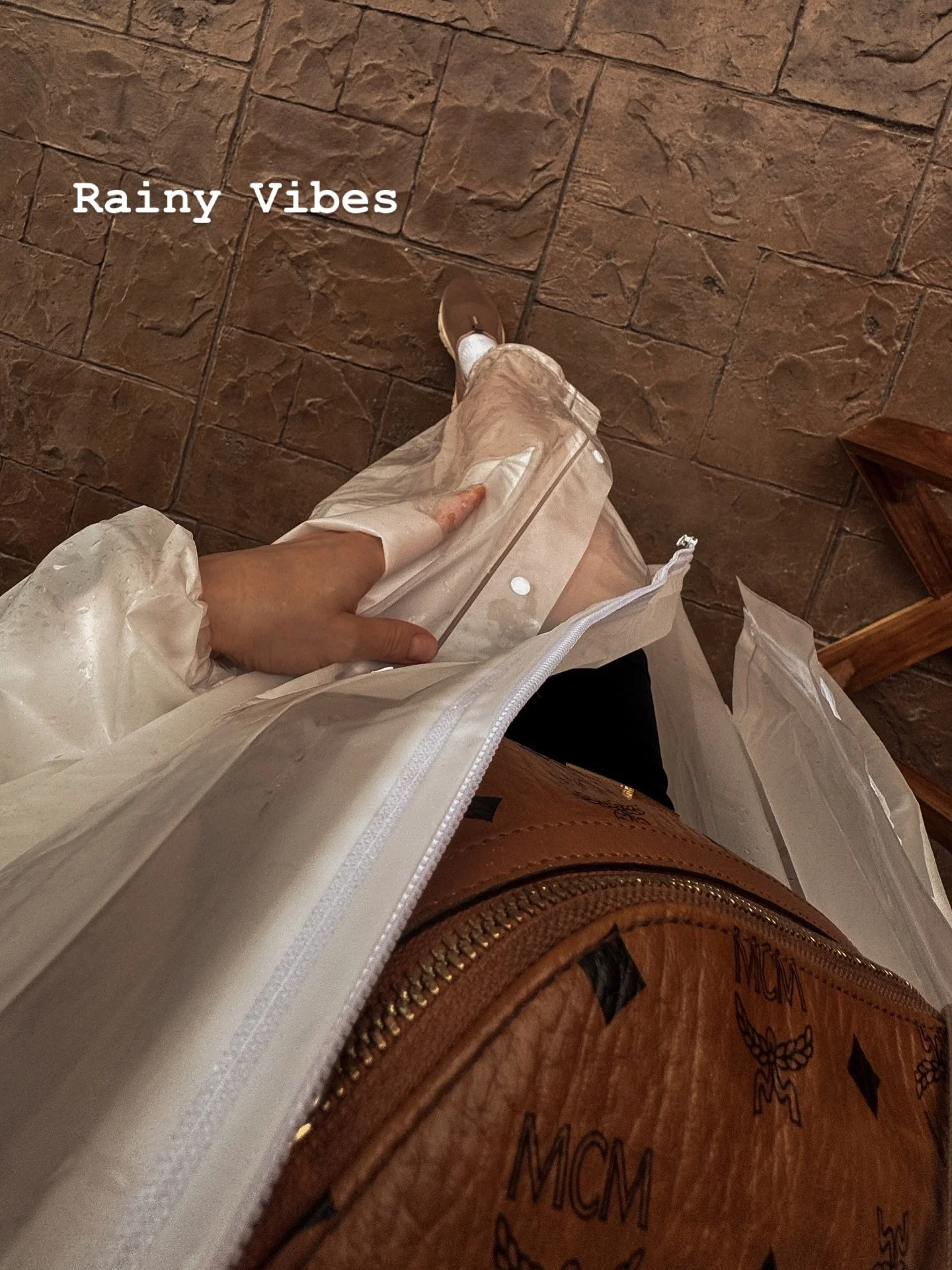 Rainy Koh Samui Vibes 💦

Wie w&uuml;rdet ihr die Frage am Ende der Caption beantworten? 

So langsam f&uuml;hlt es sich ein wenig nach Rainy Season an&hellip; 
 
Wenn es nach uns geht, kann es noch ein paar Wochen sch&ouml;n bleiben.🤞🏽

Die Regens