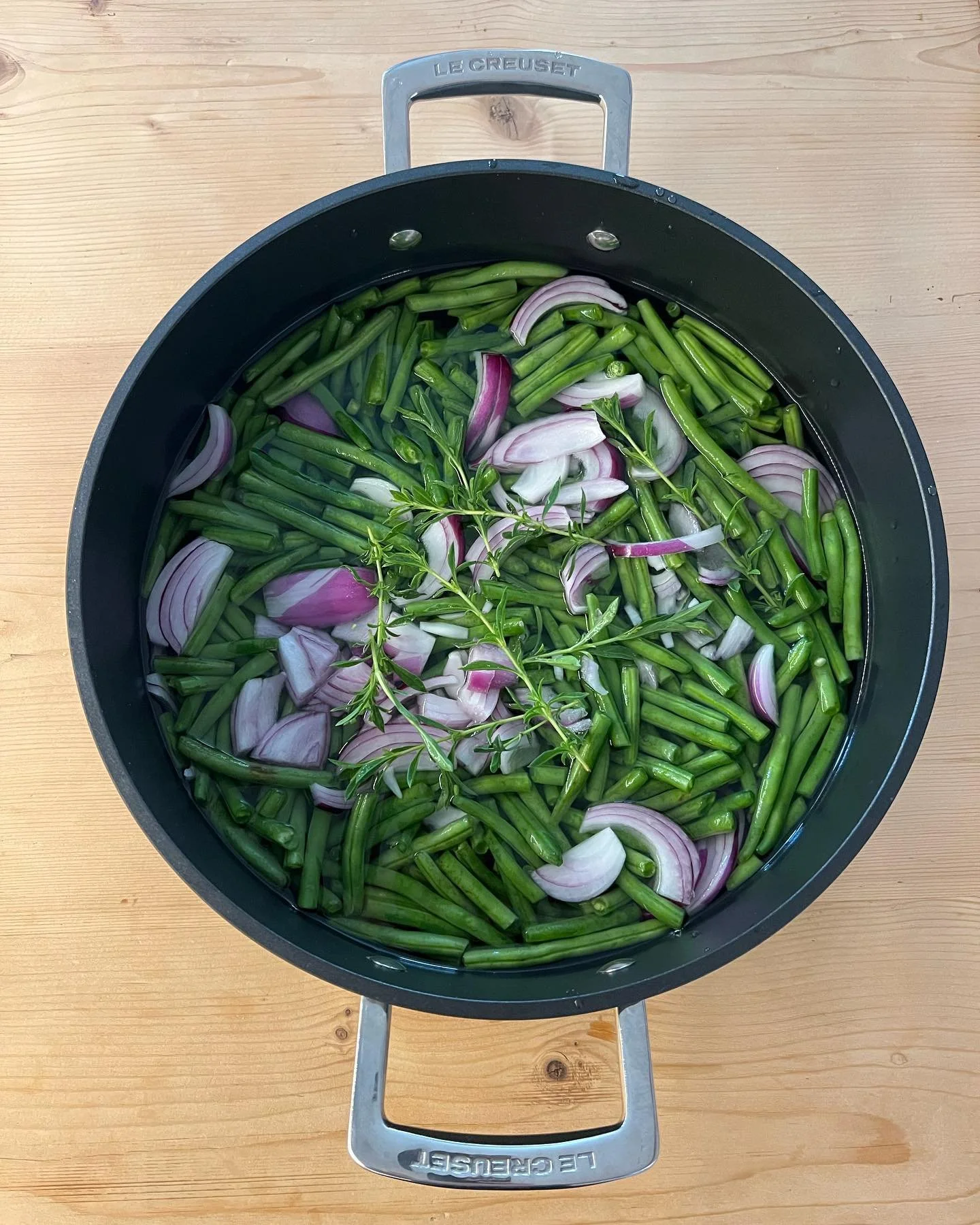 Frische Bohnen aus dem Garten 🪴