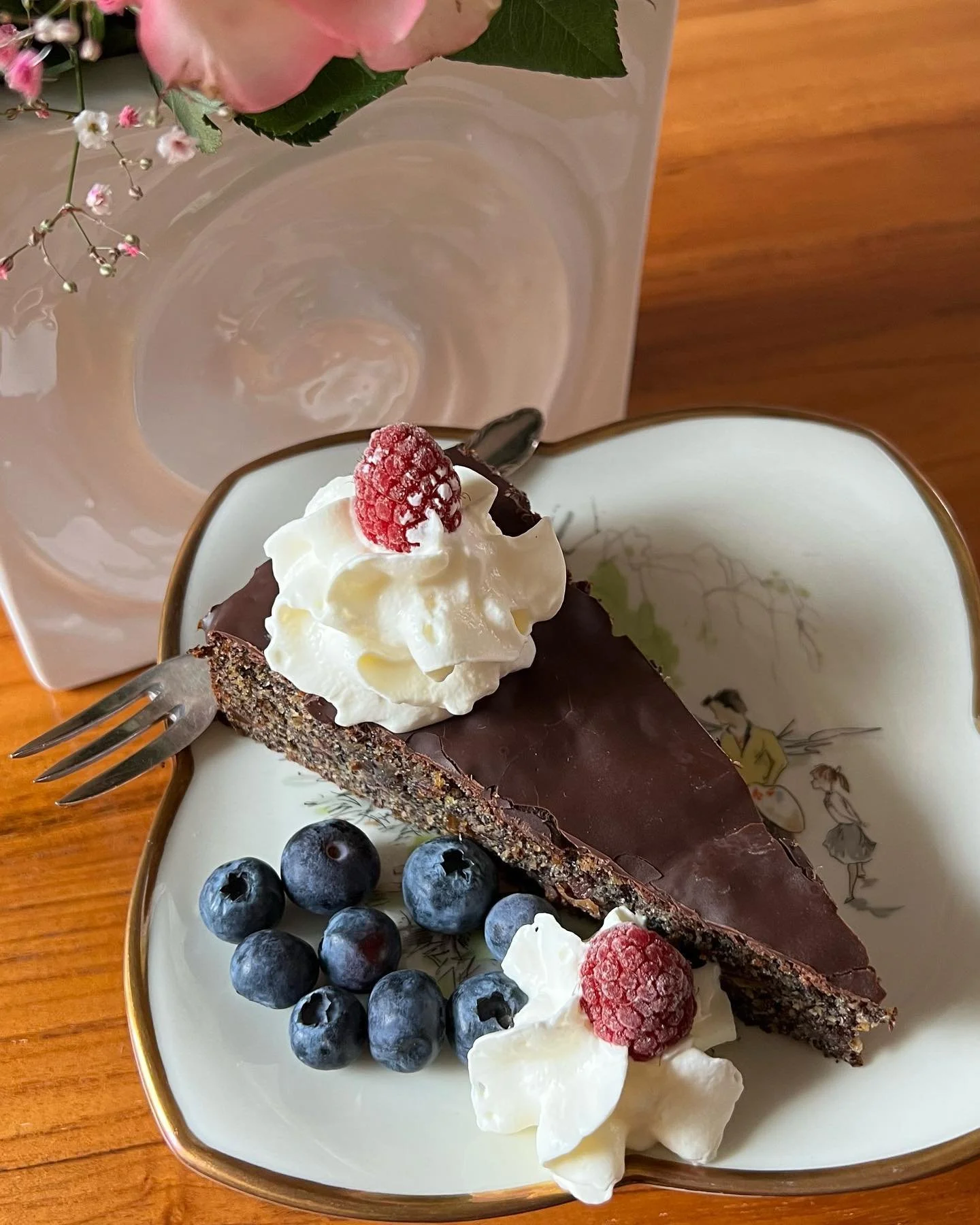 Glutenfreier Mohnmandelkuchen mit Datteln 🍰