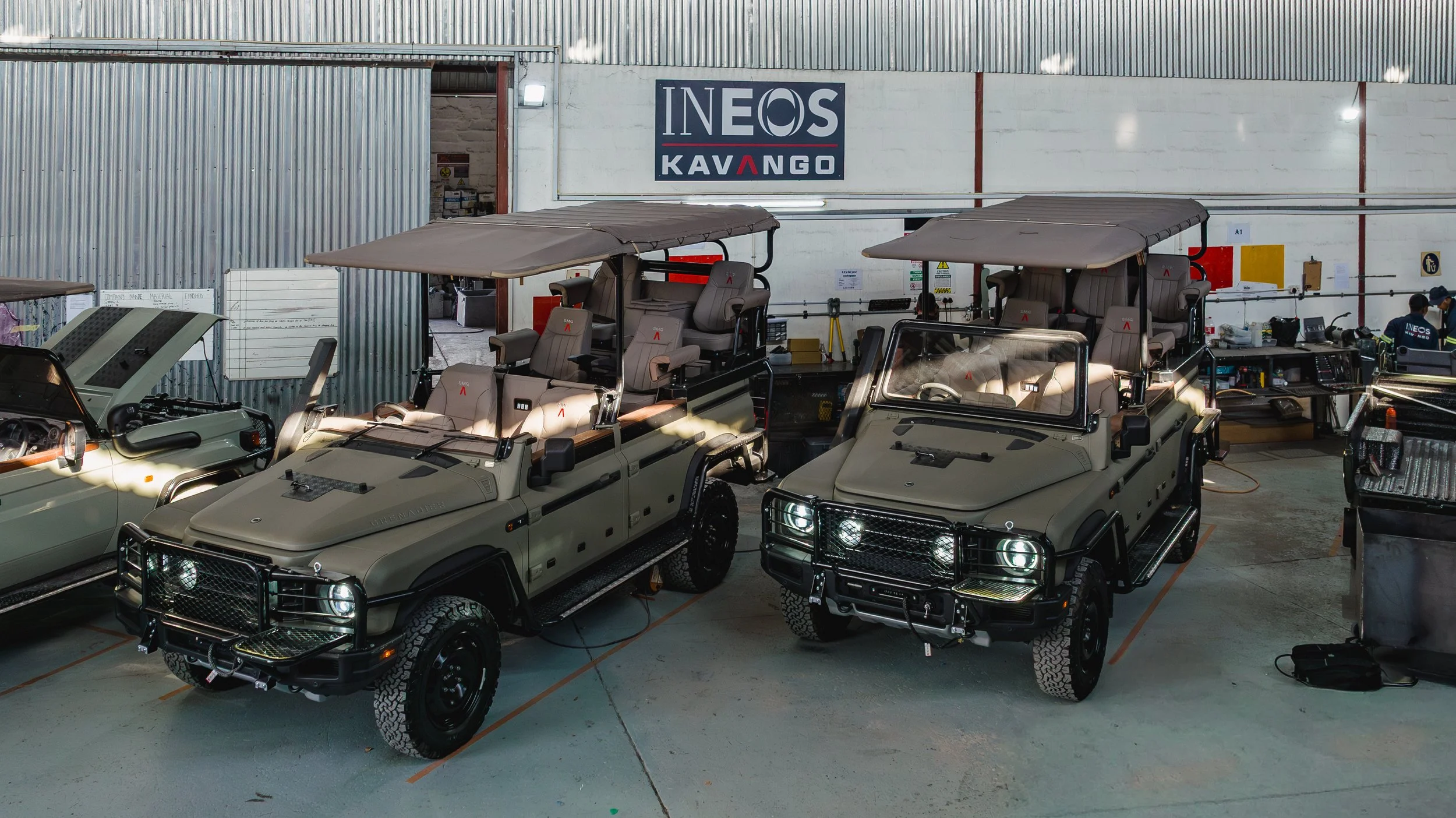 INEOS KAVANGO GRENADIER SAFARI-12.jpg
