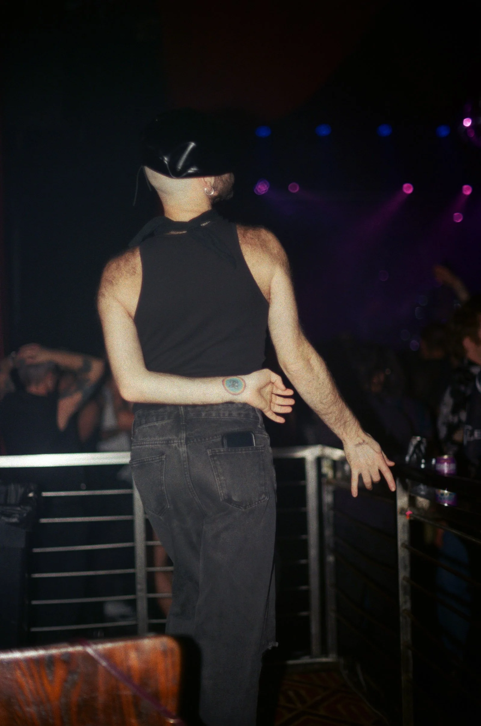 2026-04-r1-tw-33a.jpg