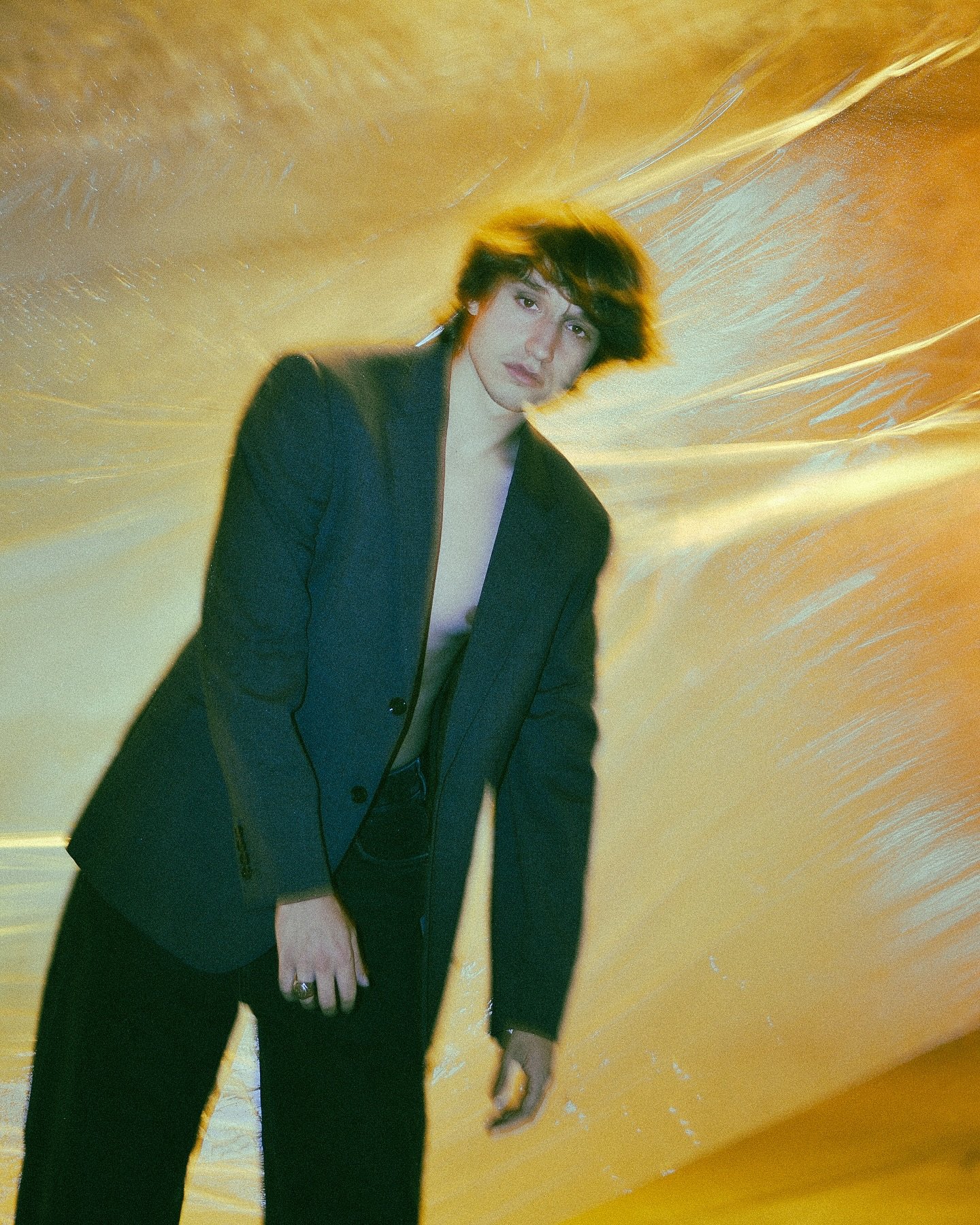 My new Song Pistachio Box is almost here, so it&rsquo;s time to post this beautiful pics by @colisiongallery ✨📸🎥

#chunkingexpress #newmusic #bedroompop #liminal #cinematic #dreamy