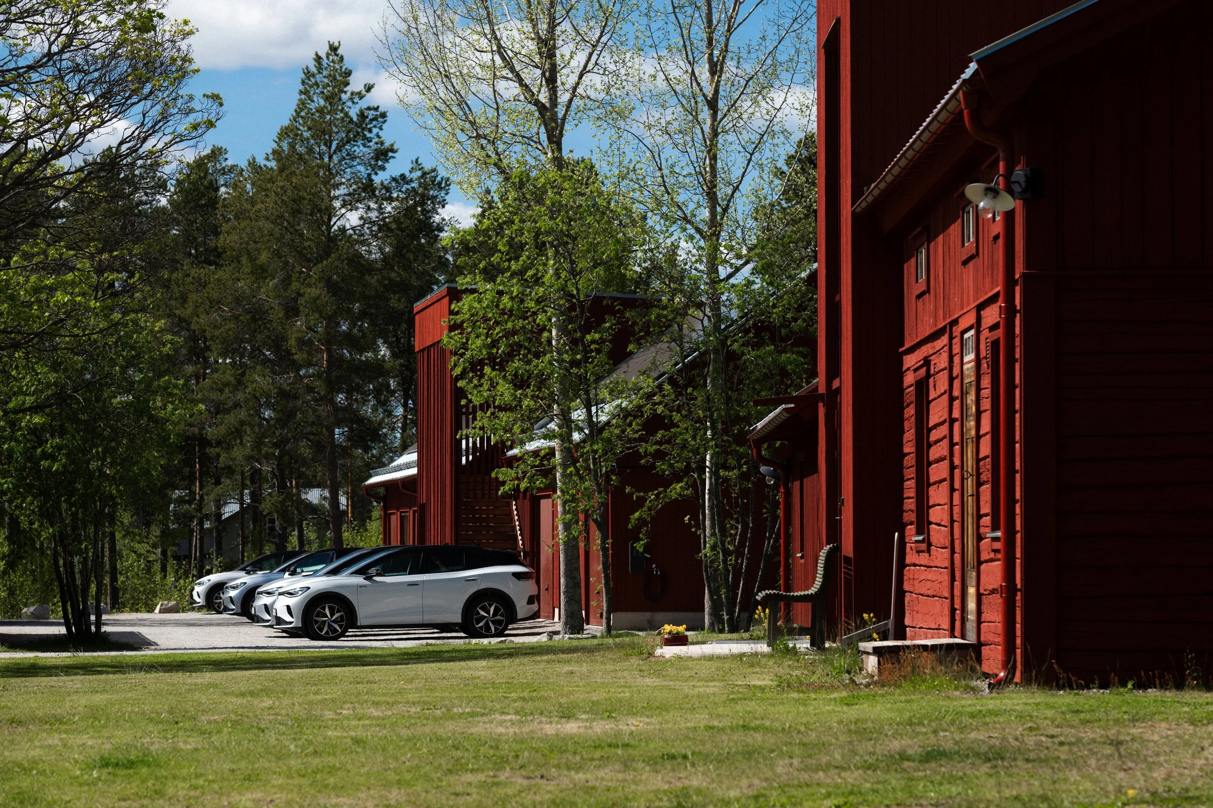 Bidirektionales Laden wird landesweit eingeführt: Energy Bank baut V2X-Netzwerk in Schweden gemeinsam mit Volkswagen und Vattenfall aus