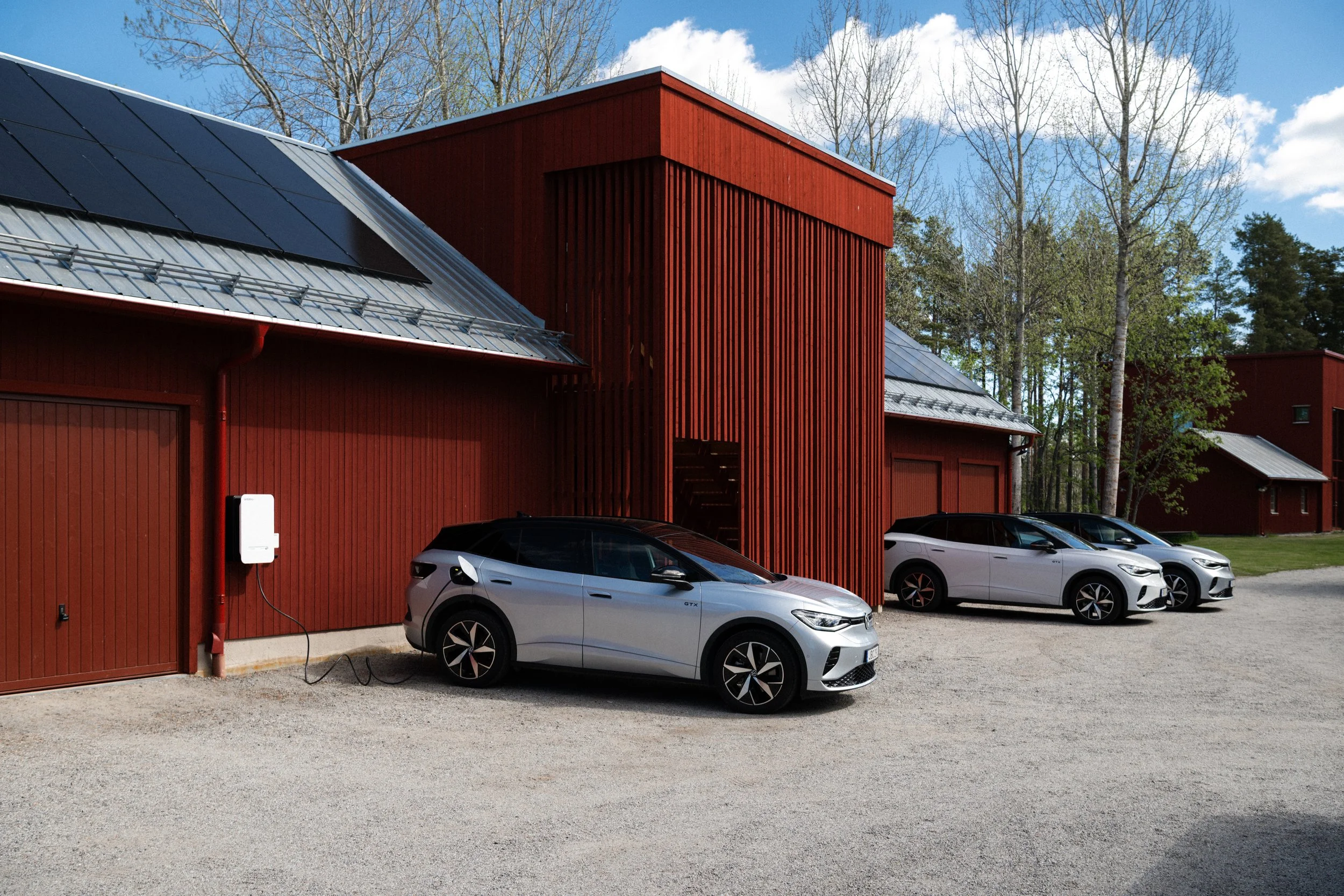 Bidirectional Charging Goes Nationwide: Energy Bank Scales Up V2X in Sweden with Volkswagen and Vattenfall
