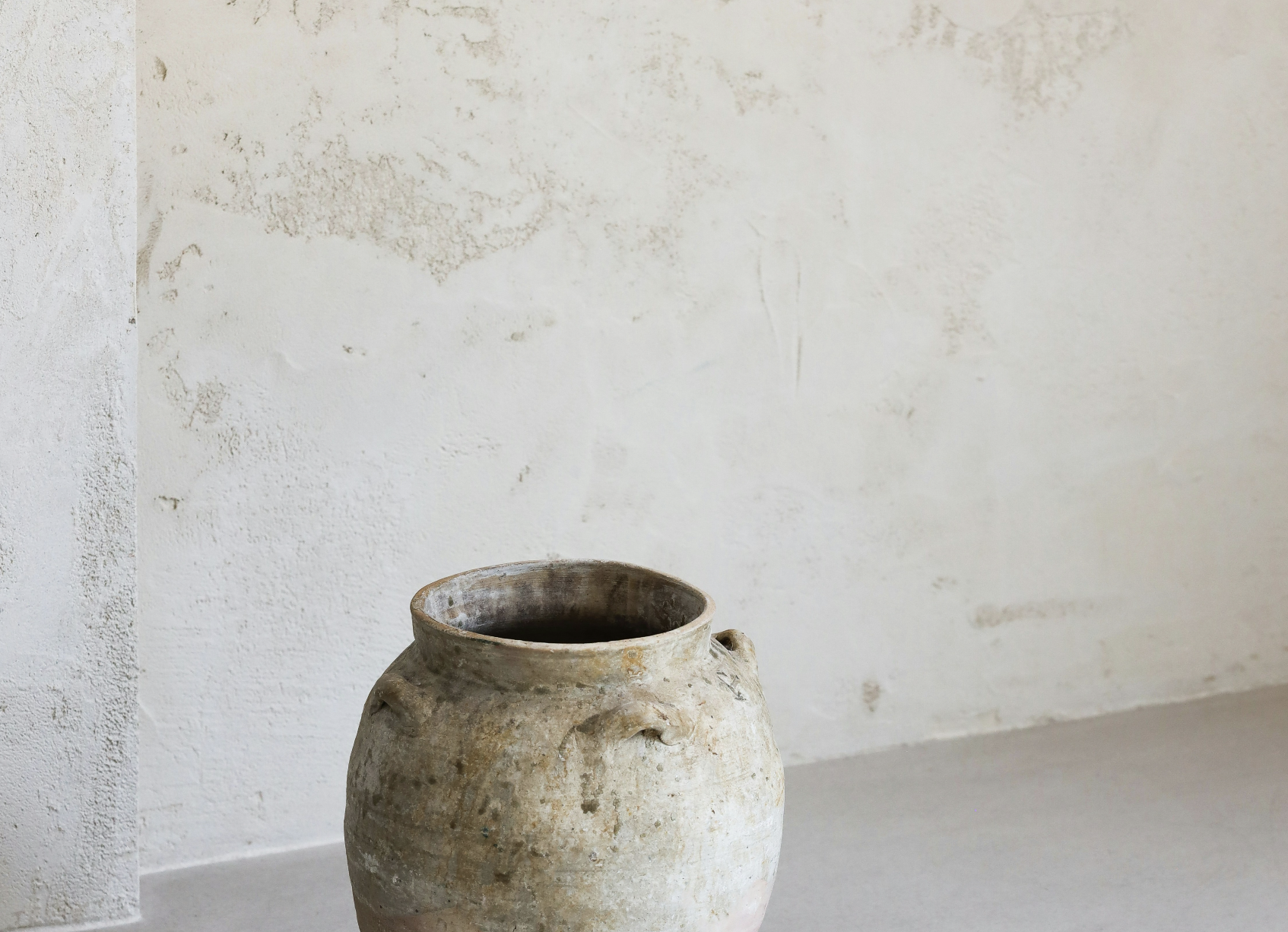 rustic vase.png