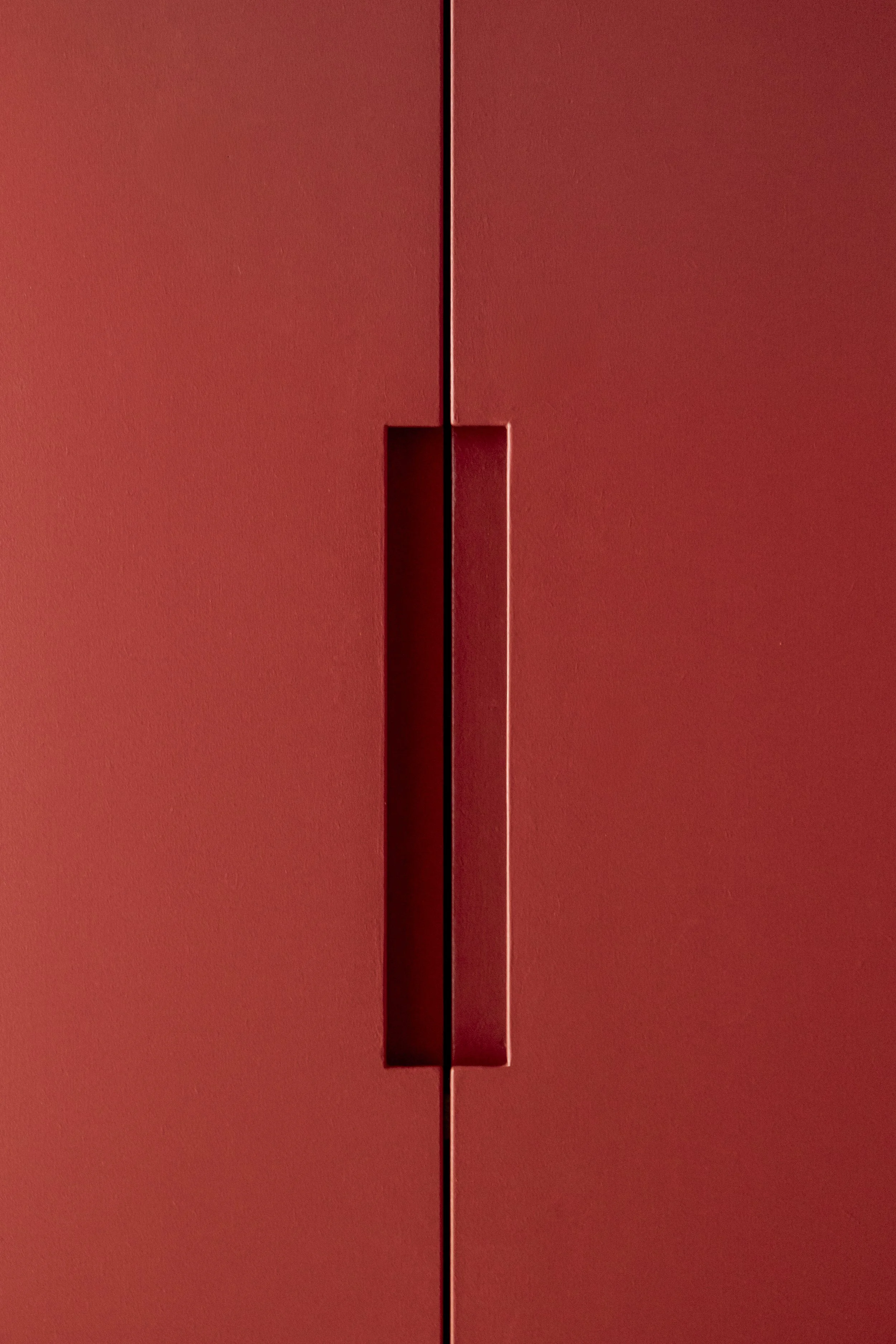 placard sur mesure entrée rouge bois MDF à peindre poignée encastrée rectangle 