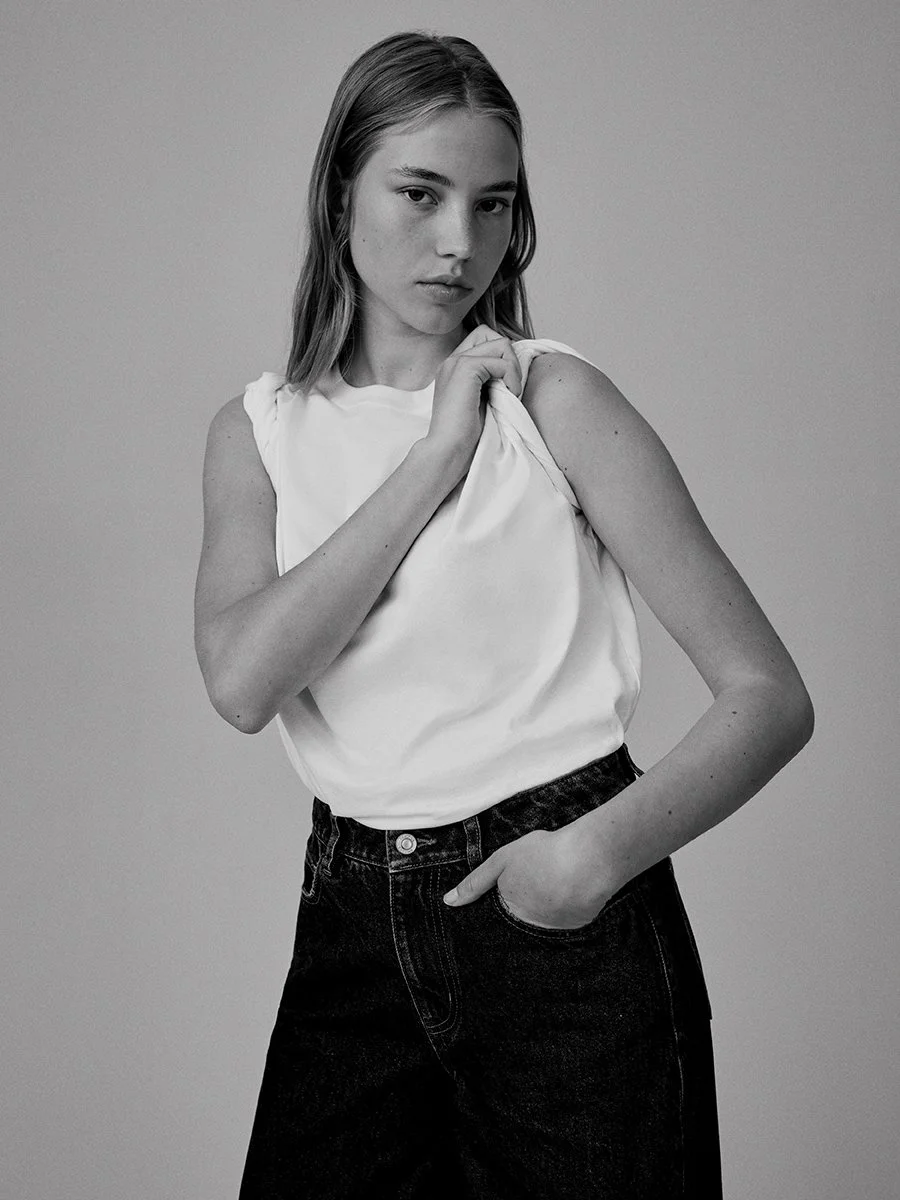 20250314_ExtCampaign_Denim_D8_WideLeg_PI_Shot002_186LR.jpg