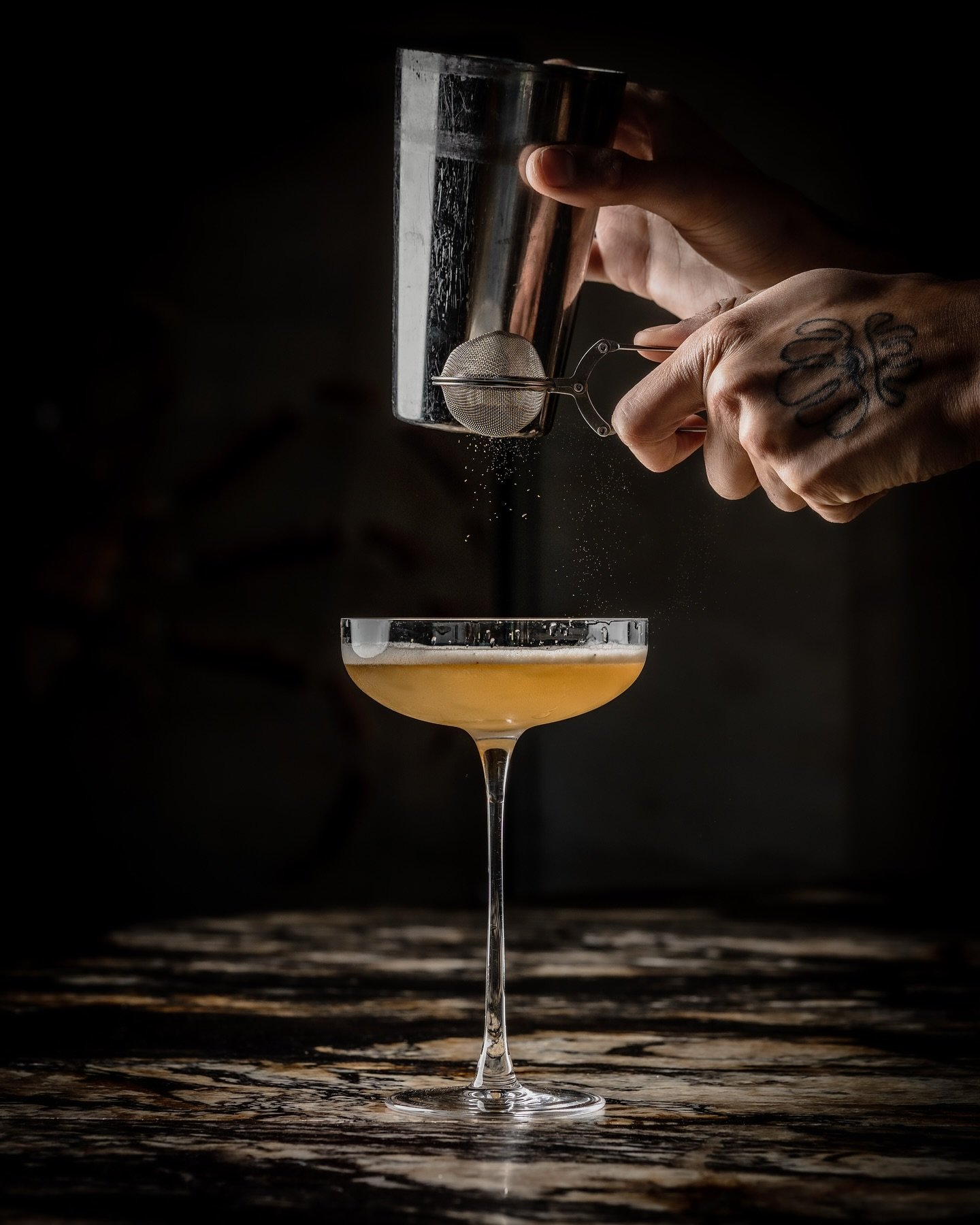 Cocktail snap ! 🍸 

@sachagrey2 
@zoologiehotel 
@tchinbaijiu 

#cocktail #cocktailbar #cocktailphotography #bordeaux #barbordeaux #cocktailphotographer #cocktailphoto #cocktailbordeaux #bordeauxcocktails