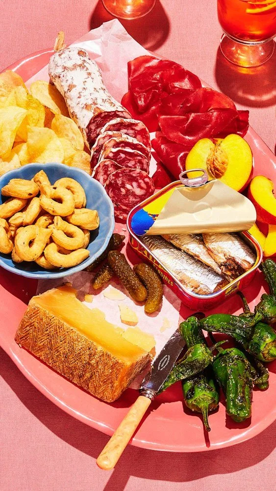Flock-FrankieTurner-BBQ-+SummerDining-Pink-Platter+9-16.jpeg