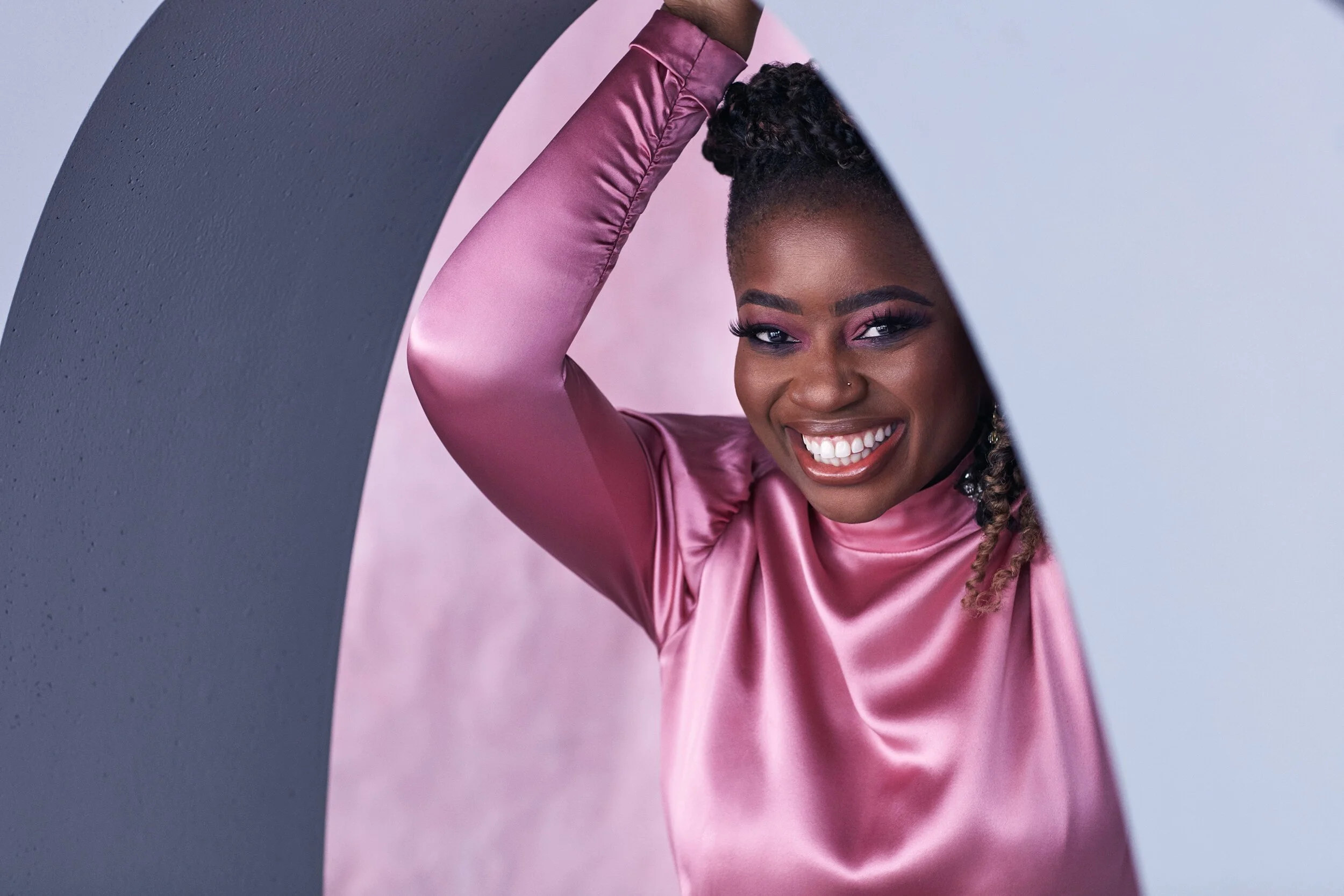 Harrods_Magazine_Icons_Clara_Amfo_227_RGB_fin.jpg