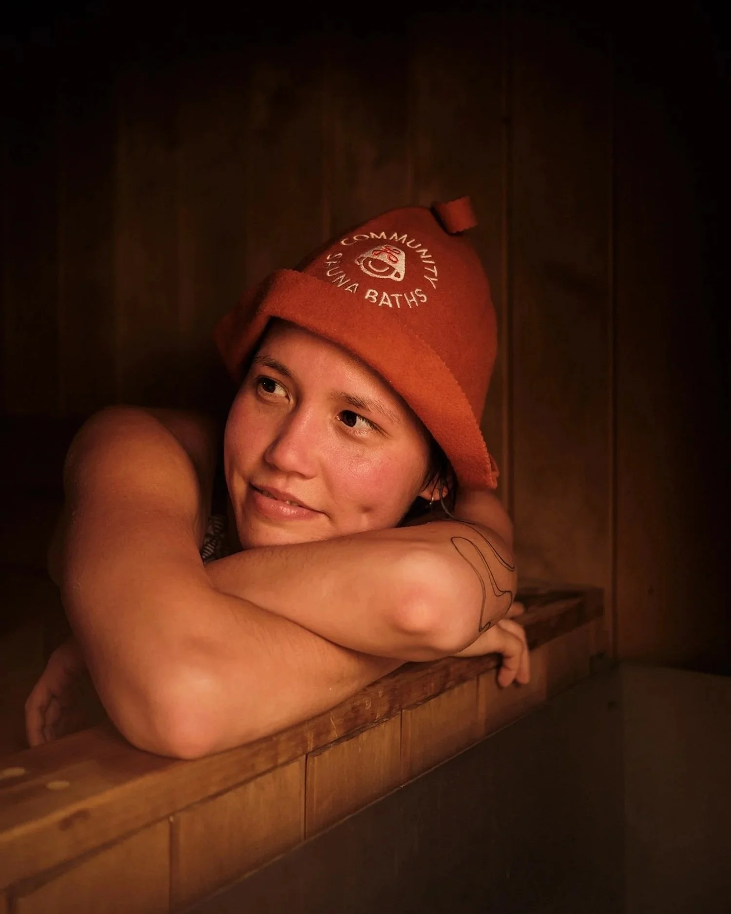 AFlock-Liz-Seabrook-photographer-London-commission-CommunitySauna_HackneyWick_DSCF7369+copy+2.jpg