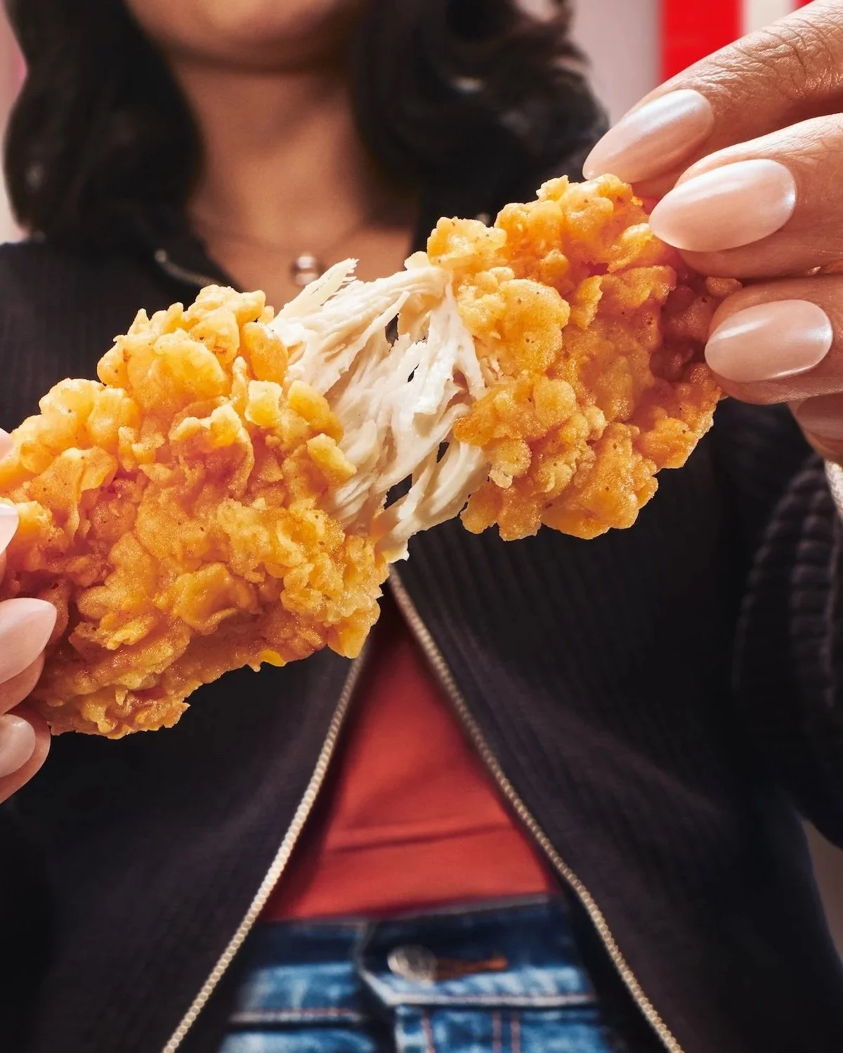 flock-frankie-turner-KFC_Global-campaign_Tender-tear-Food.jpg