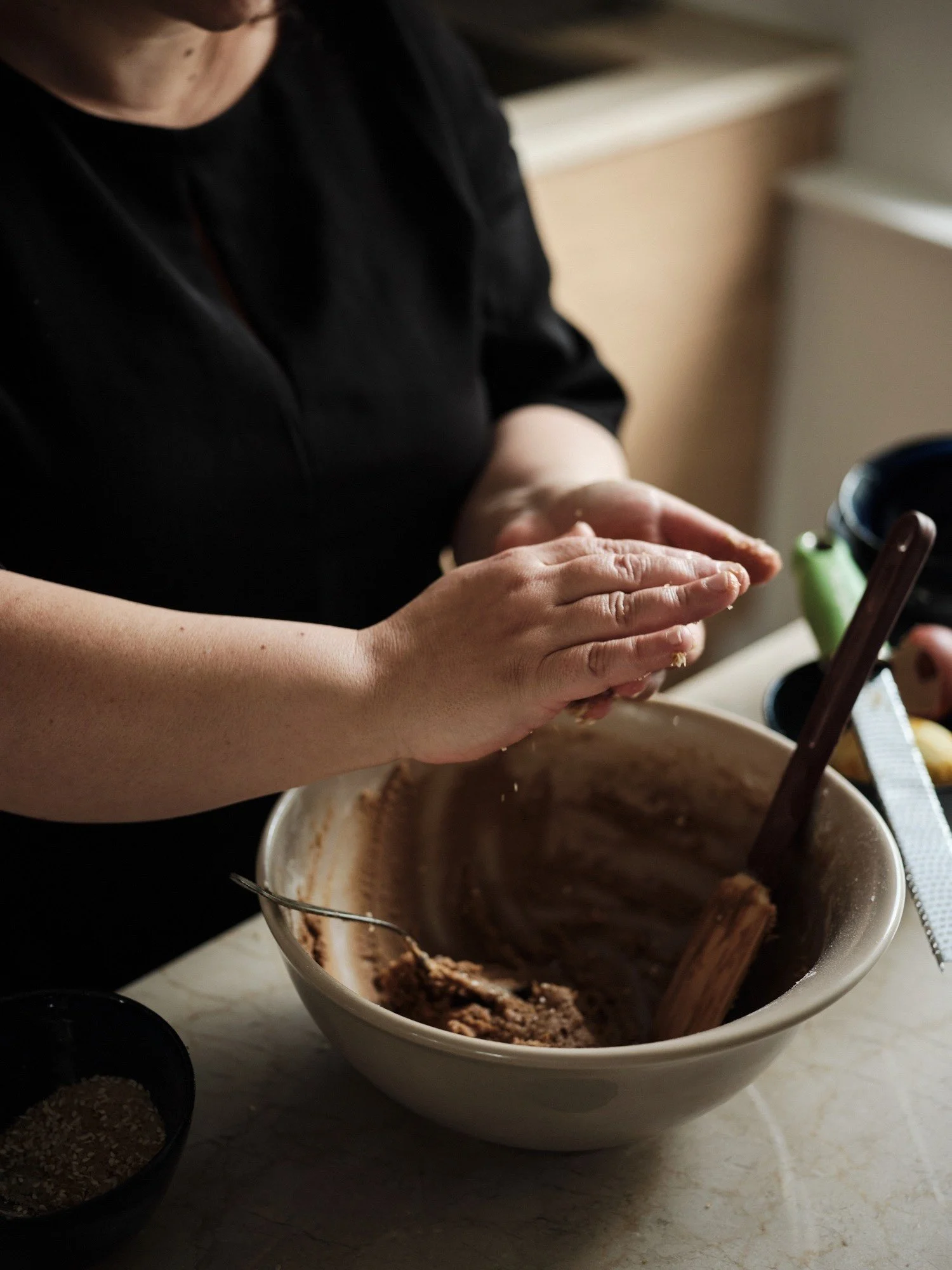 Flock-Liz-Seabrook-food-chef-photography-portrait-FemaleChef-SaritPaker_kitchen-DSCF5104.jpeg
