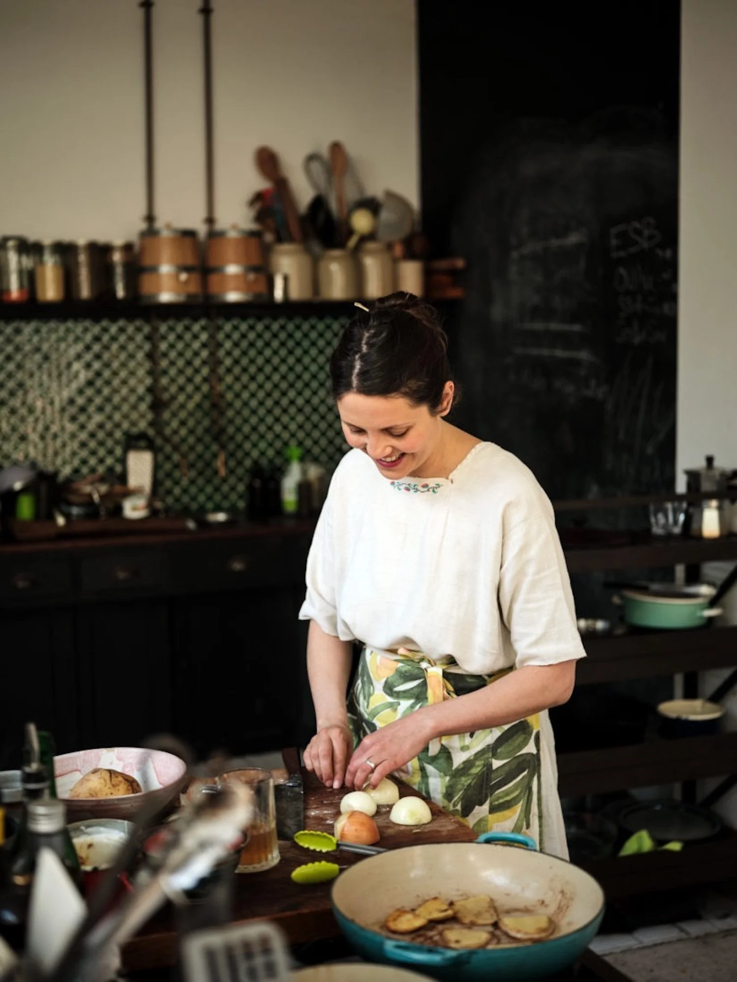 Flock-Liz-Seabrook-food-chef-photography-portrait-FemaleChef-Olia-Hercules-kitchen-DSCF5494.jpeg