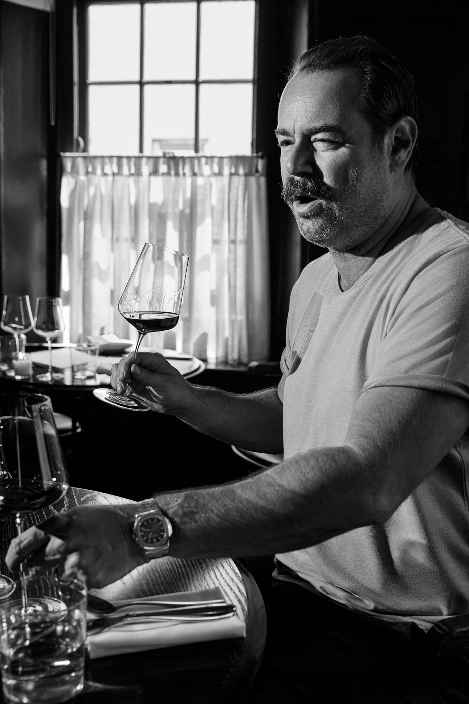 Flock-Agency-chris Floyd-Danny_Dyer_food-wine-photographer-portrait-editorial-Nobel_Rot_00618_BW.jpg