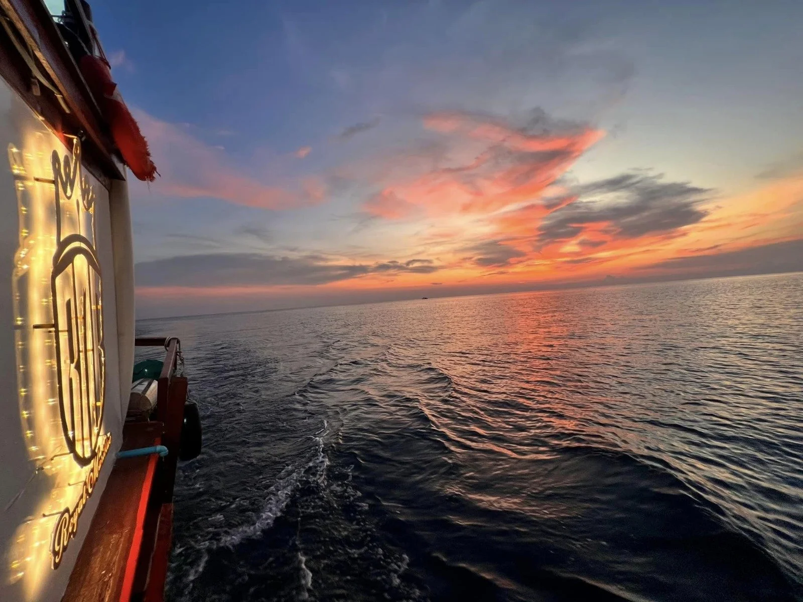 Koh Tao Sunset1.jpeg