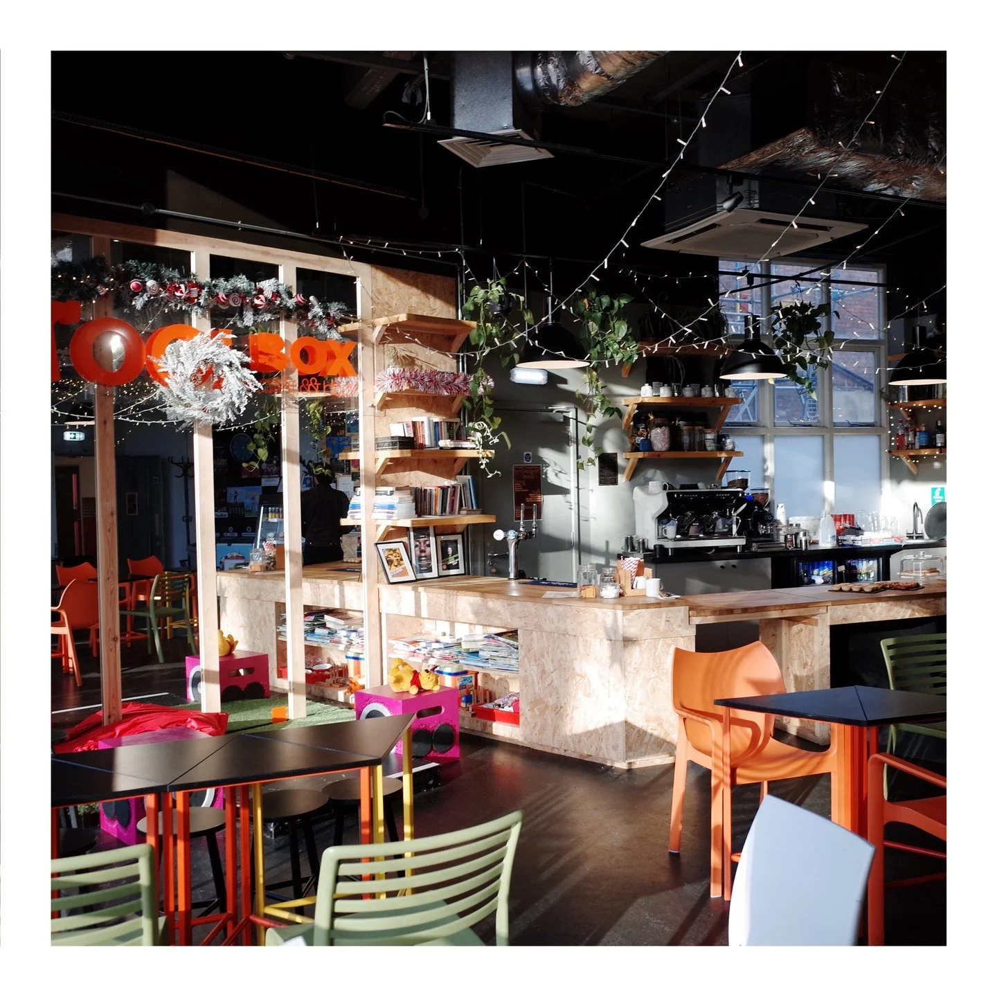 On a bright wintery day before Christmas we visited @thegaragenorwich cafe and studios, refurbished last year. The cafe looked great in the sun and is well worth a visit if you're passing by! ☕