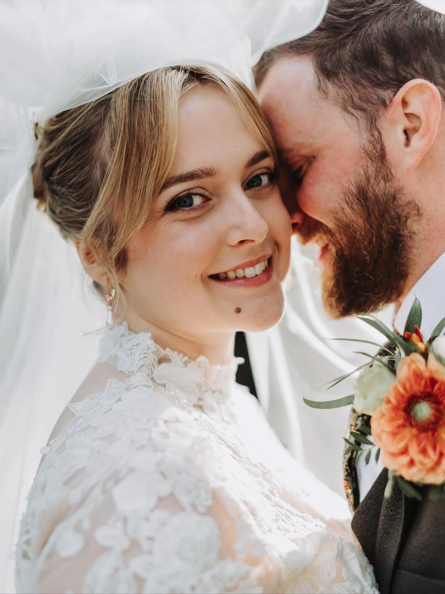 //Lottie had a request: a veil shot.
Which, frankly, I was very happy to oblige. There&rsquo;s just something about the quiet, giggly magic of two people tucked away under a veil &mdash;
(also me third wheeling under there, trying to not ruin the mom