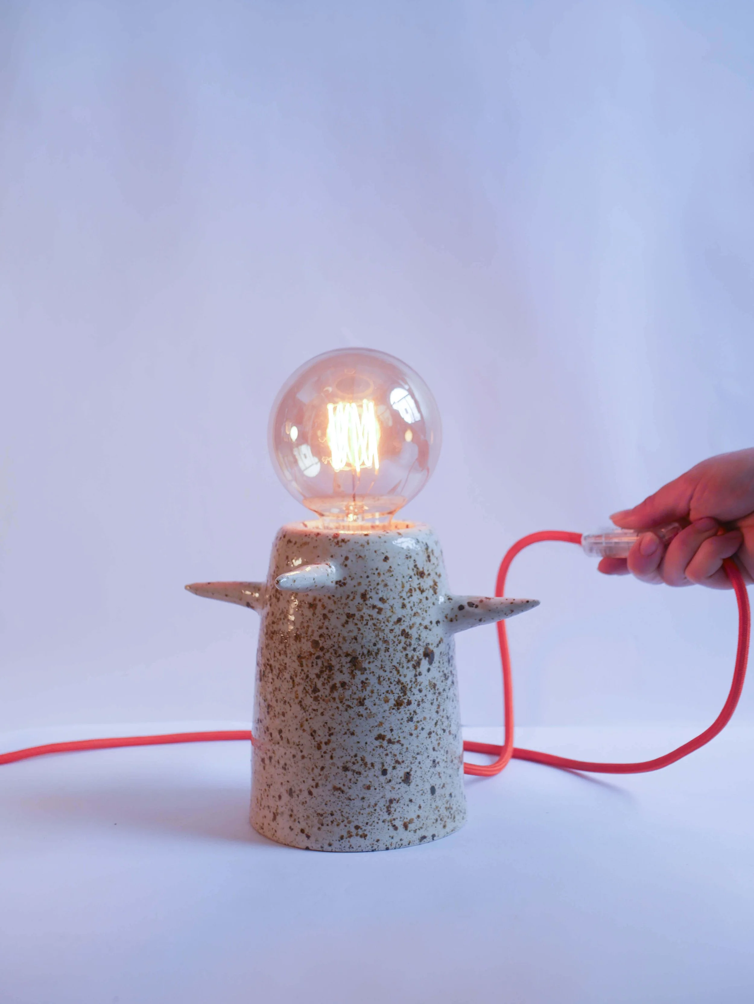 Lampe_artisanale_grès_luna_3-2.jpg