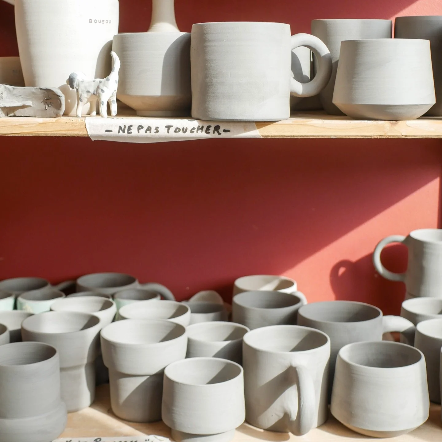 Le soleil de l&rsquo;atelier 🍀

#ceramics #design #artisan #ceramiquecontemporaine